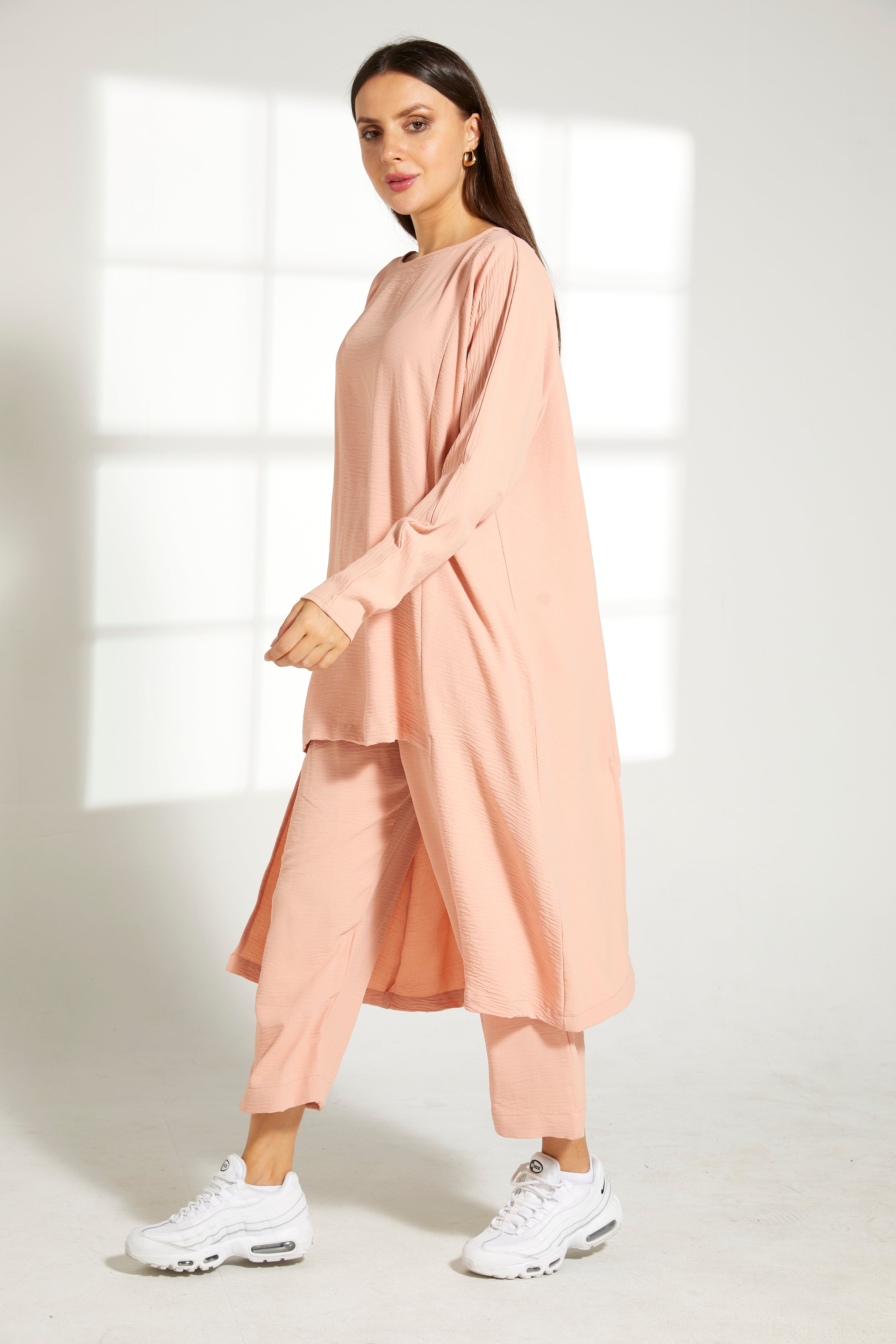 MOiSTREET Peach CEY Fabric Top And Pants Set