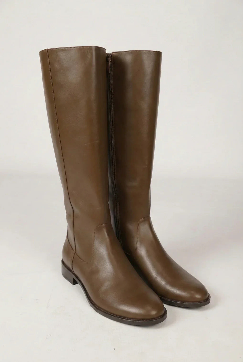 Stuart Weitzman EQUESTRIAN ZIP