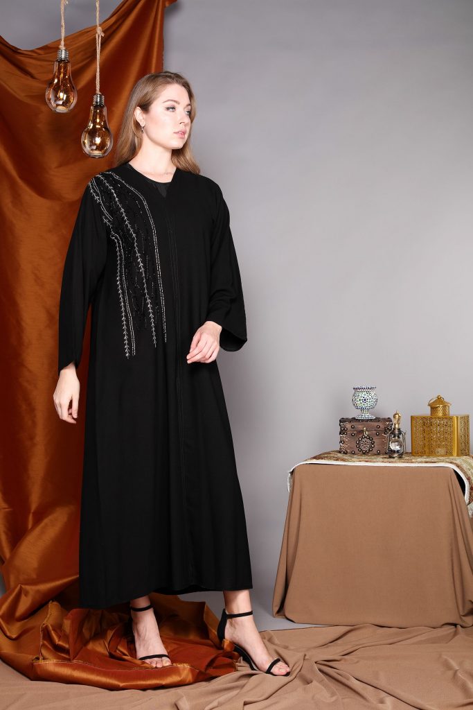 MOiSTREET Front Panel Hand Embroidery Abaya