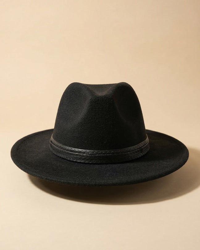 By Carmenzo black knight unisex hat