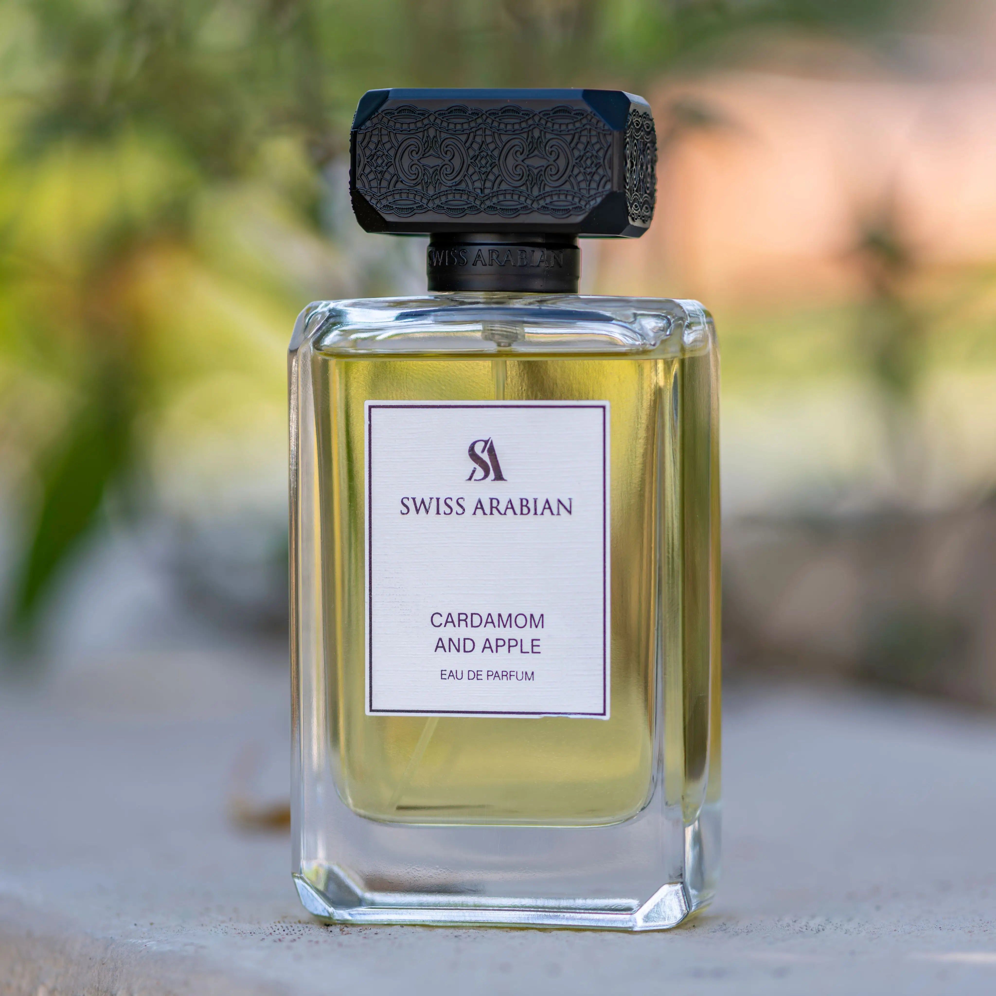 CARDAMOM AND APPLE