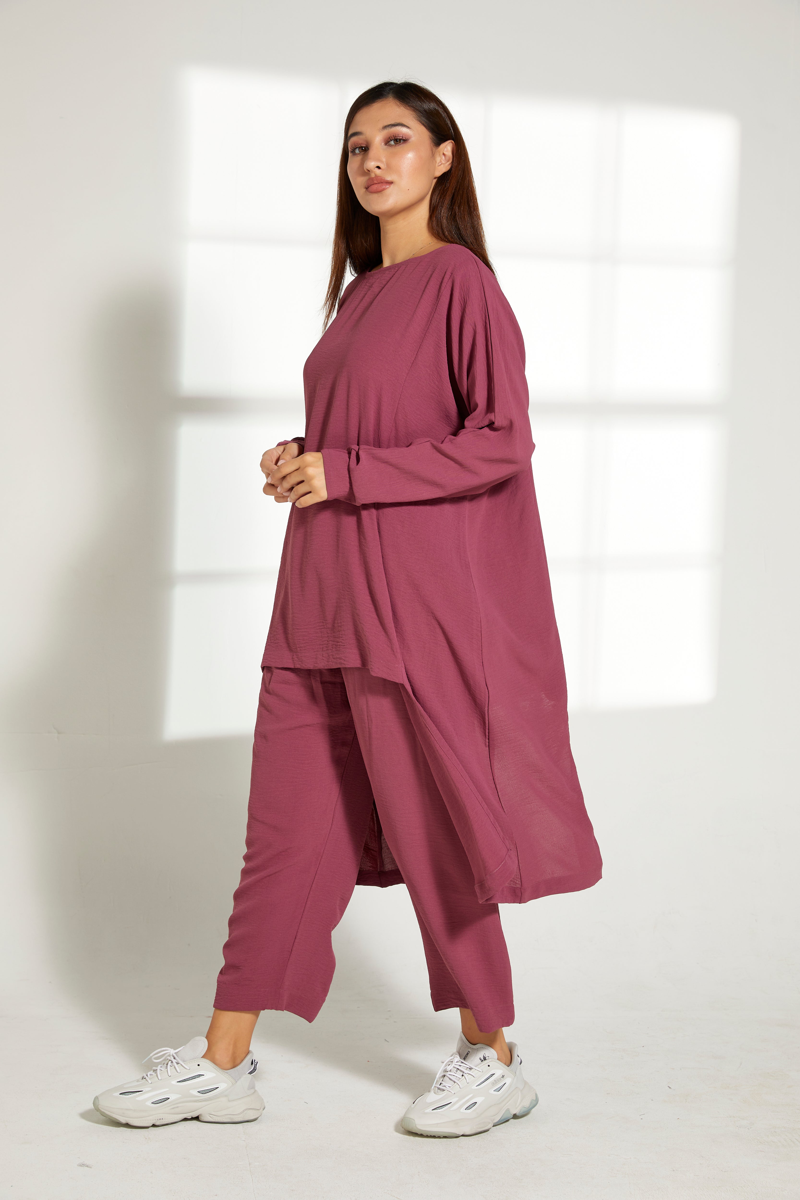 MOiSTREET Burgundy CEY Fabric Top and Pants Set