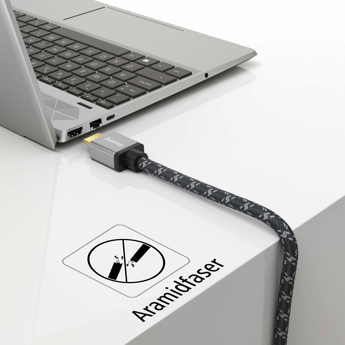 Hama 205240 Ultra High Speed Hdmi™ Cable,Plug-Plug,8K,Metal,3.0 M