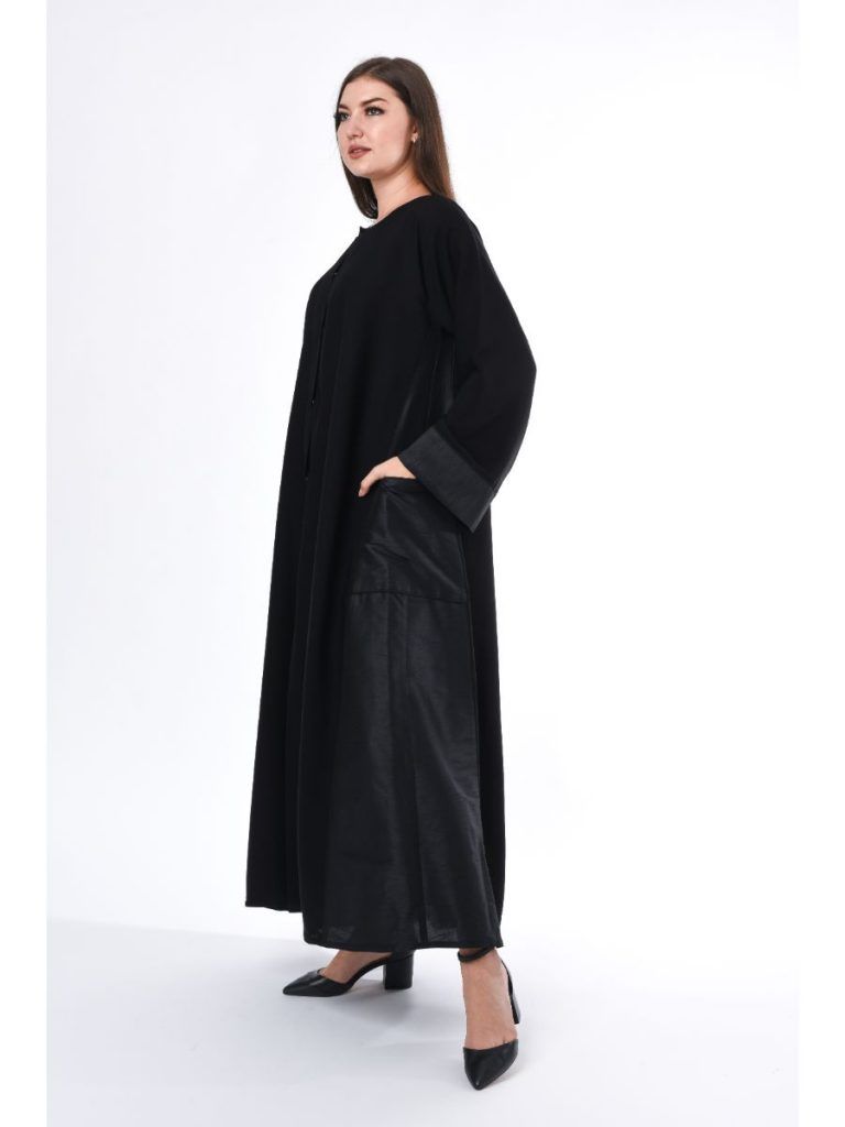 MOiSTREET Black Abaya with Panel