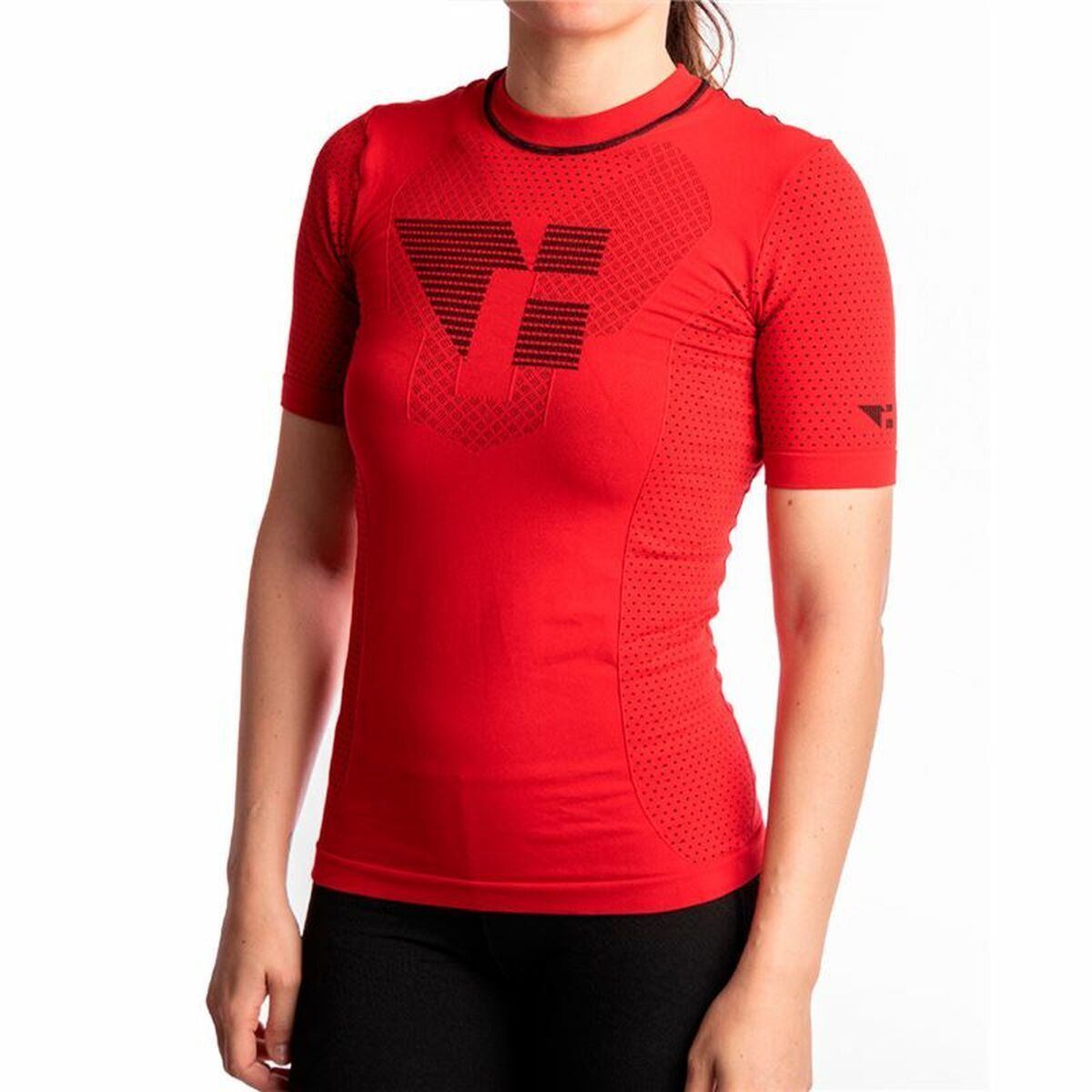 تي شيرت رجالي بأكمام قصيرة باللون الأحمر