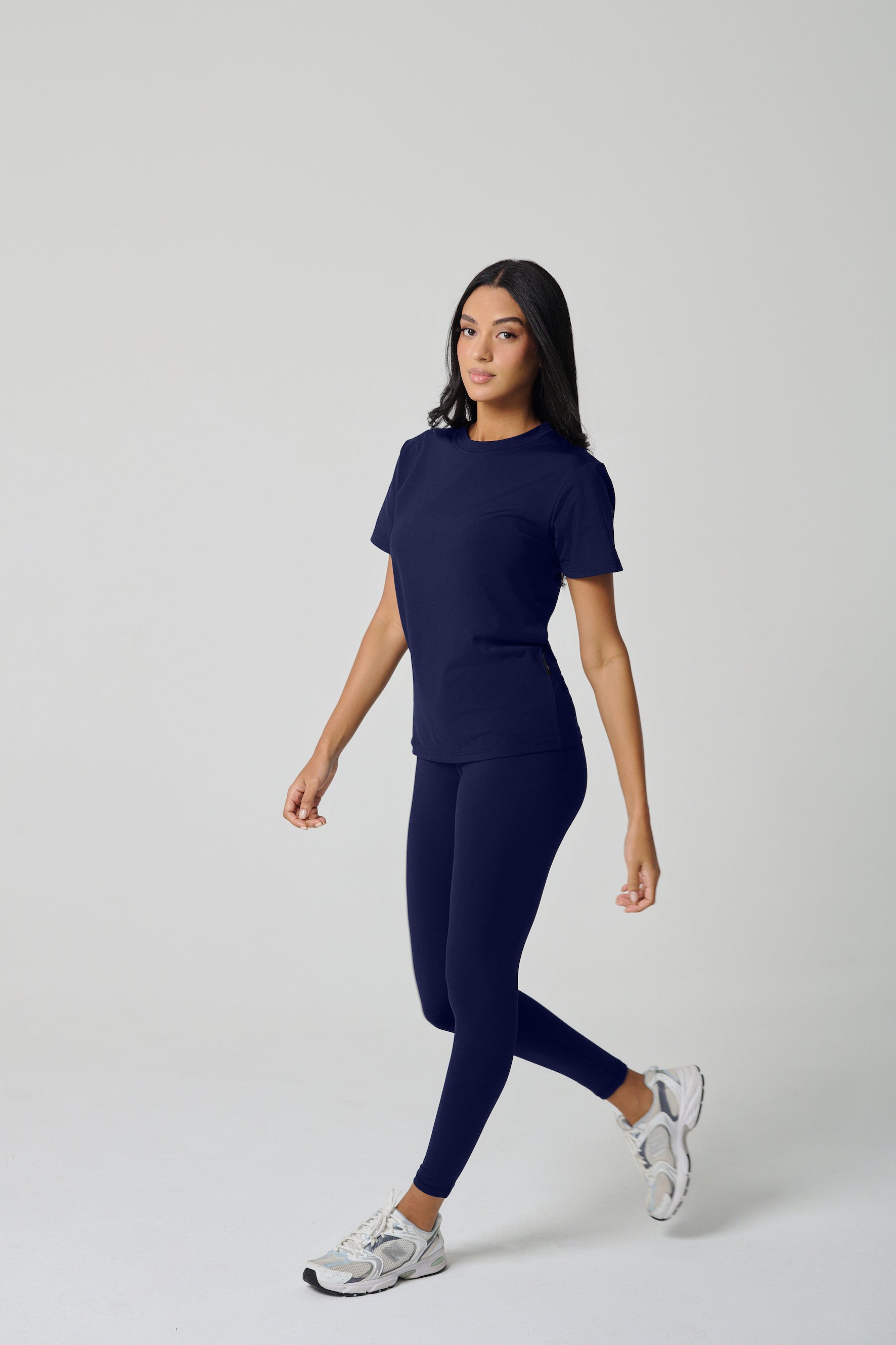 بنطال ضيق كلاسيكي للنساء من MULU - أزرق