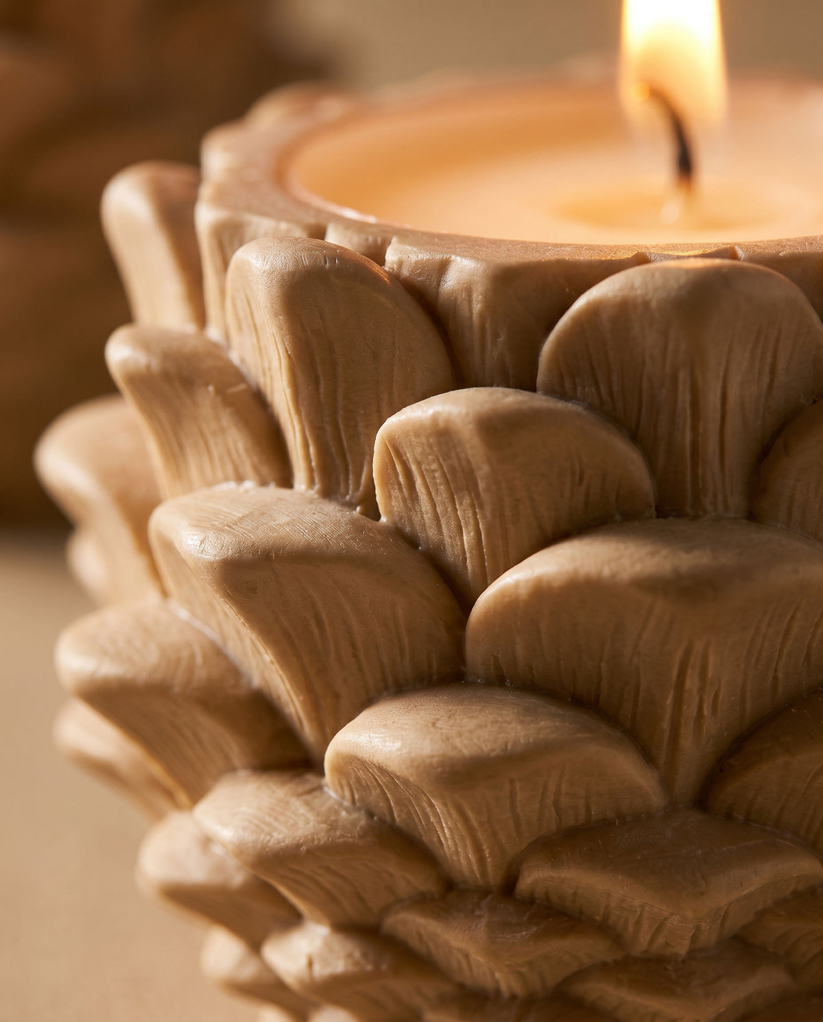 Antique Arch Pinecone Tealight Candle Holder – 10cm