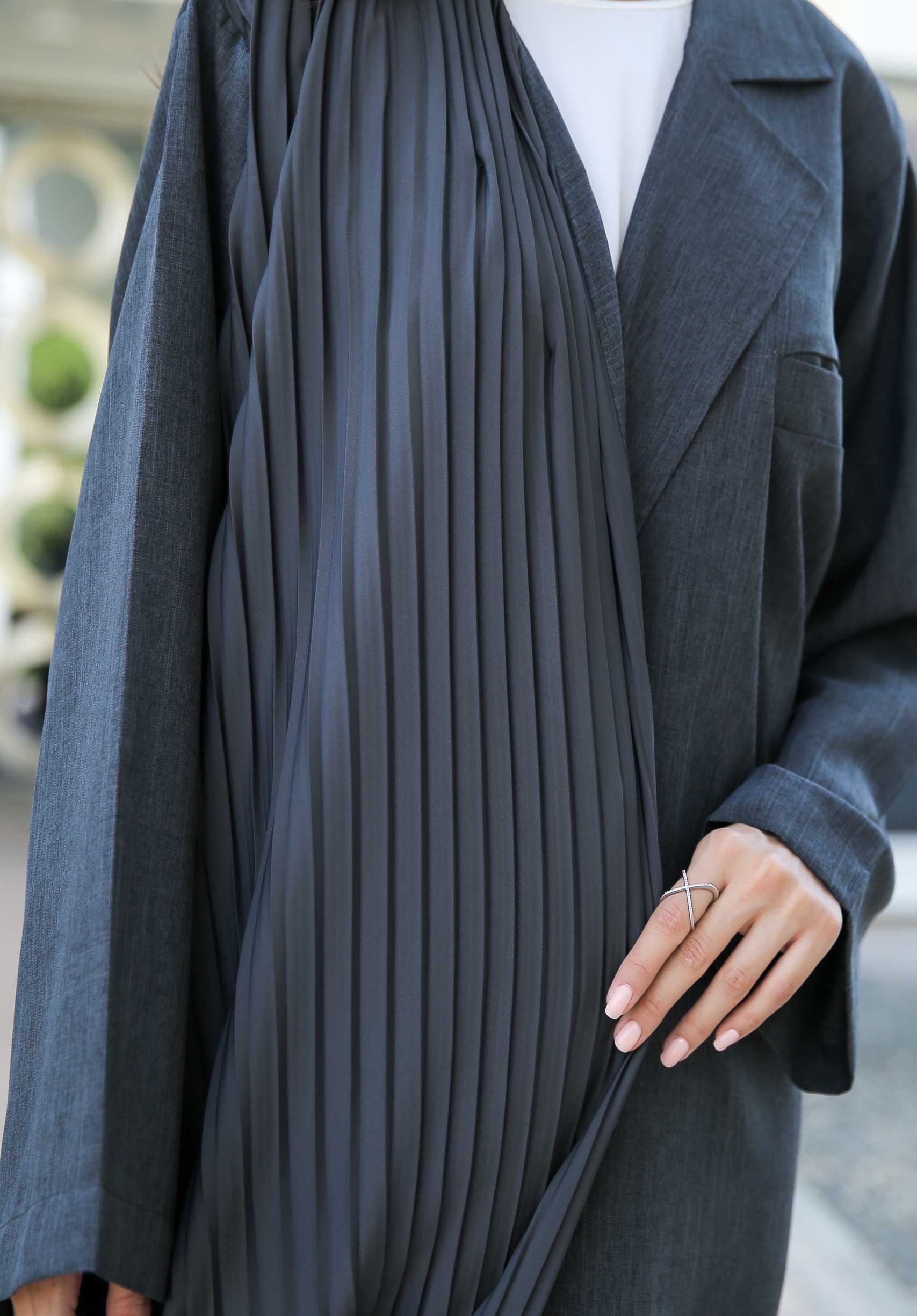MOiSTREET Grey Abaya with Pleated Hem and Sleeves