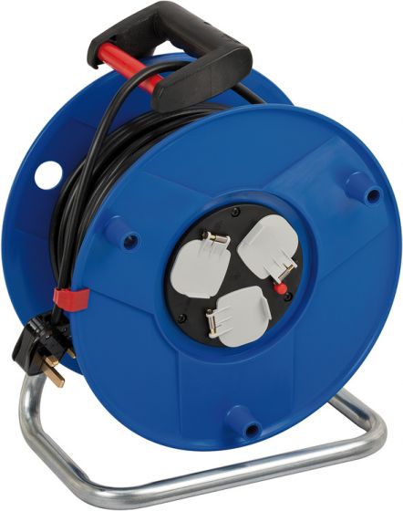 BRENNENSTUHL 1208067900 بكرة كابل مقبس ثلاثي الطرق من Garant (طول الكابل 50 مترًا، مقبض مريح)، لون الكابل: أسود