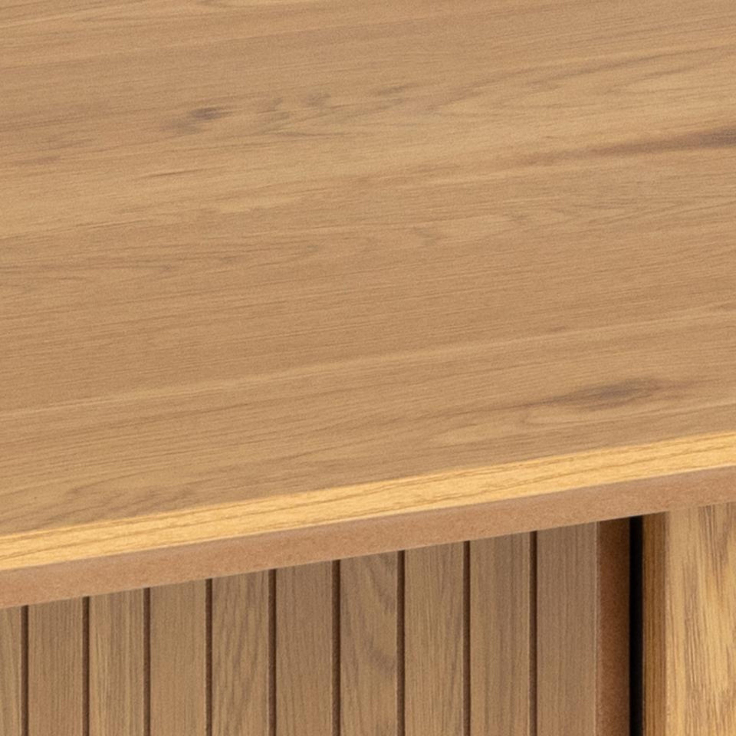 طاولة طعام مستطيلة من كوليما