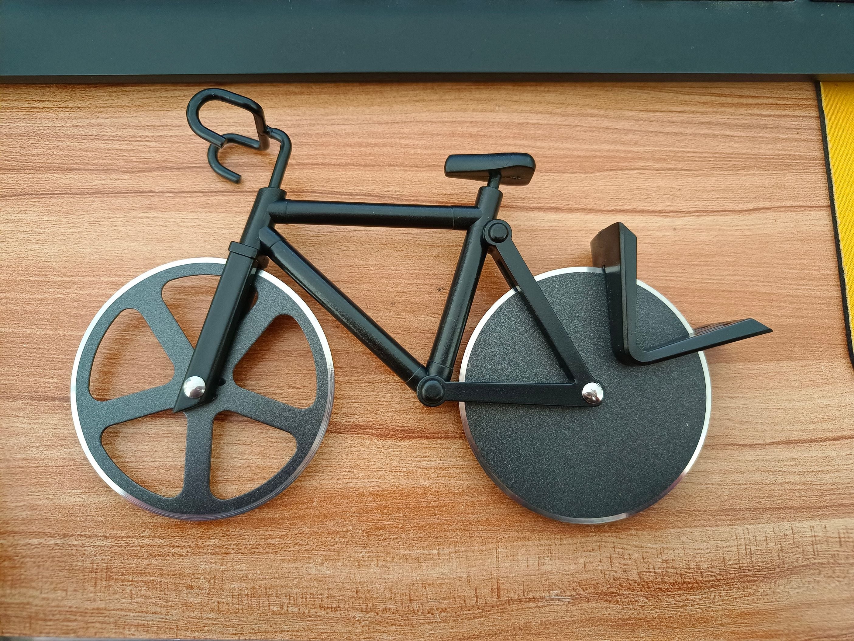 Pizza Cutter Bike Roller Pizza Cutter Stainless Steel Knives Tools Gift