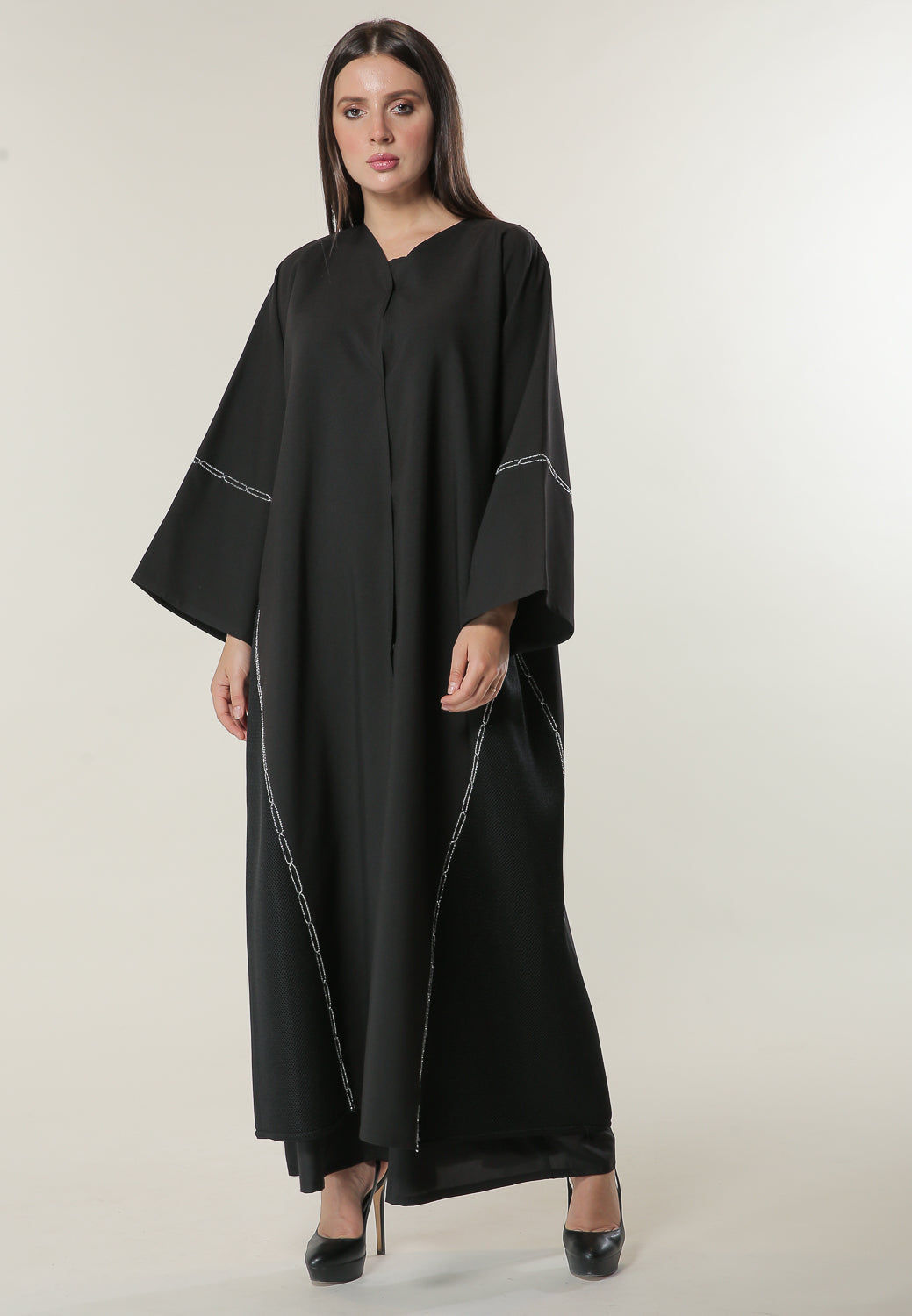 MOiSTREET Black Handwork Abaya