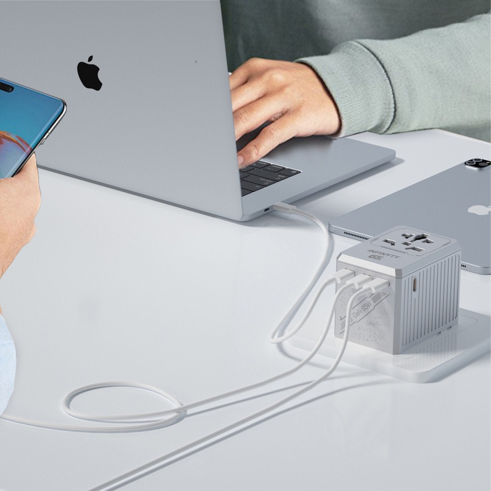 محول سفر عالمي Infinyty Y127-Max PD65W، 65W GaN Atlas65، فضي