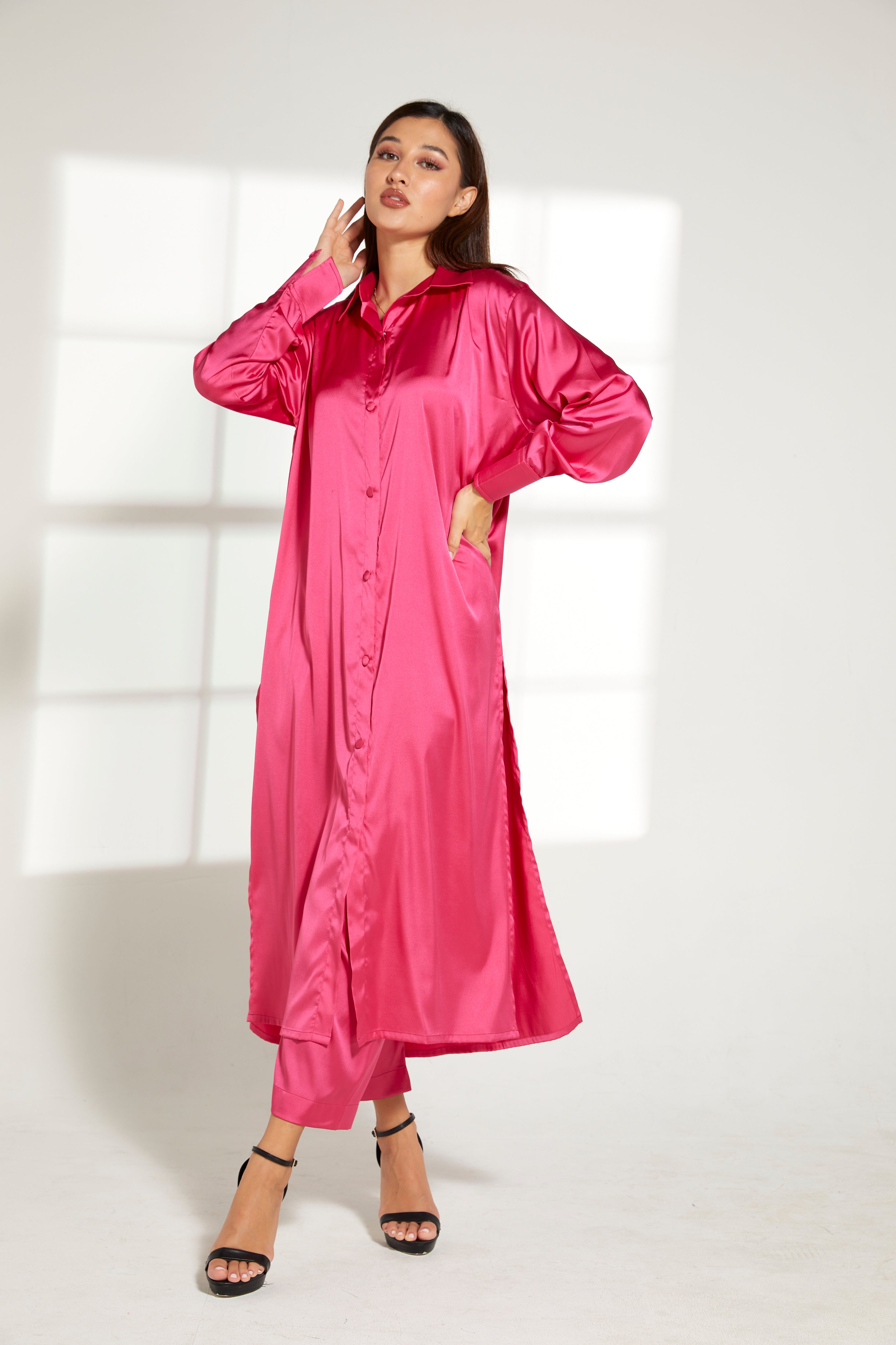 MOiSTREET Pink Silk Fabric Top and Pants Set