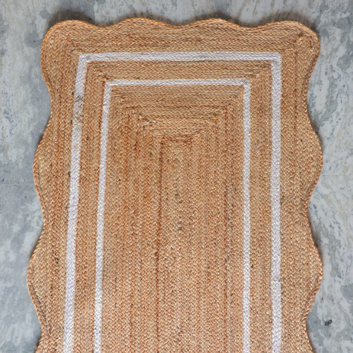 AIESY® Beautiful Wave Edge Scalloped Reversible Jute Runner Rug