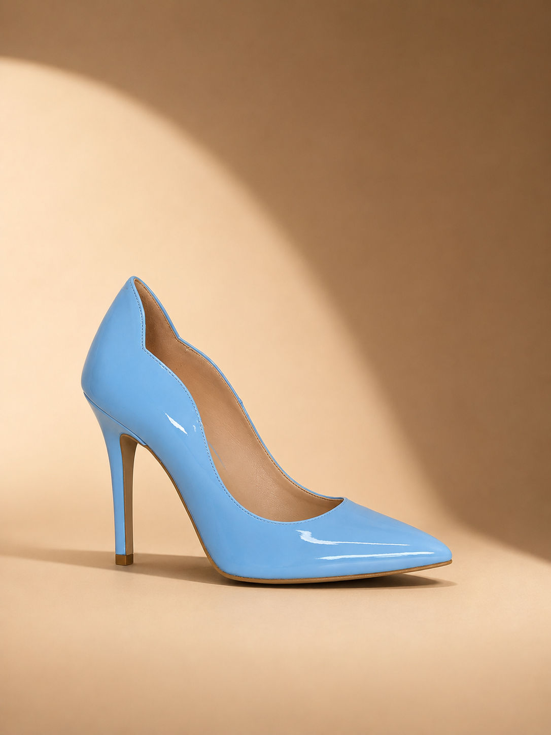 KOAN Onde Piane Sky Blue Curved-Topline Stiletto Pump