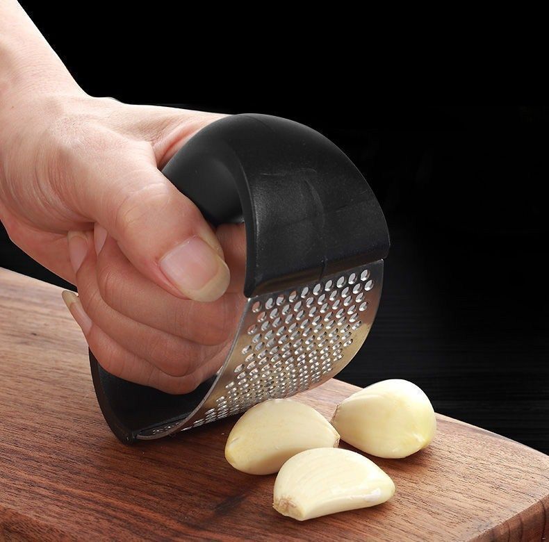 Stainless Steel Garlic Press Crusher Handheld Grinder Tool Squeezer Masher Food Chopper
