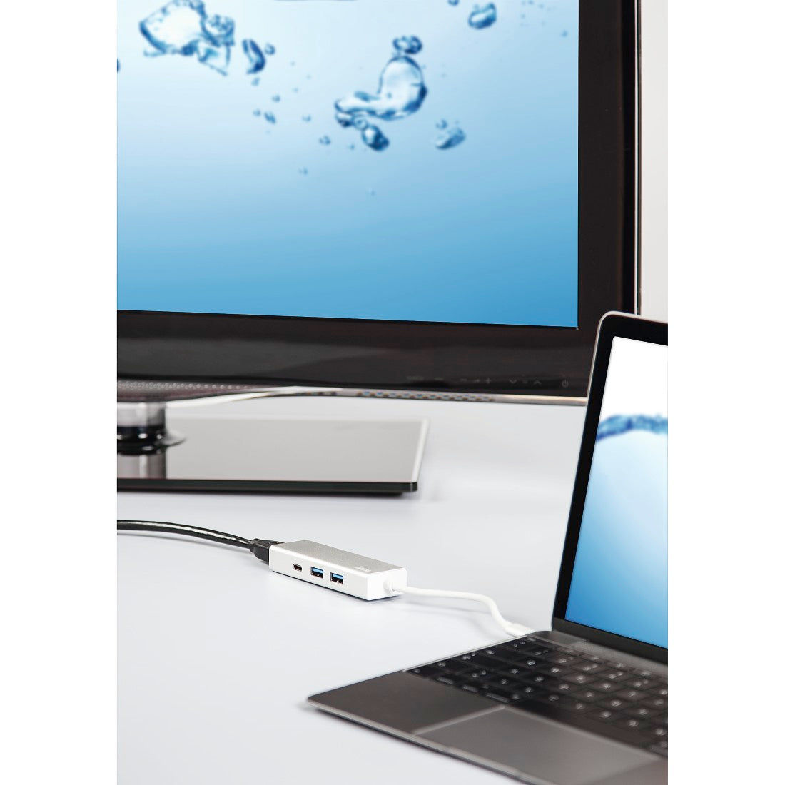 HAMA 135756 USB 3.1 TYP-C HUB 1:3 "ALUM",2XUSB-A, 2XUSB-C,HDMI™,BUS-POWERED