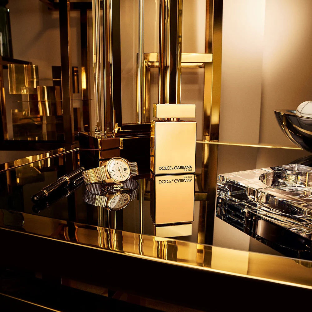 عطر "ذا وان فور مين" الذهبي المكثف