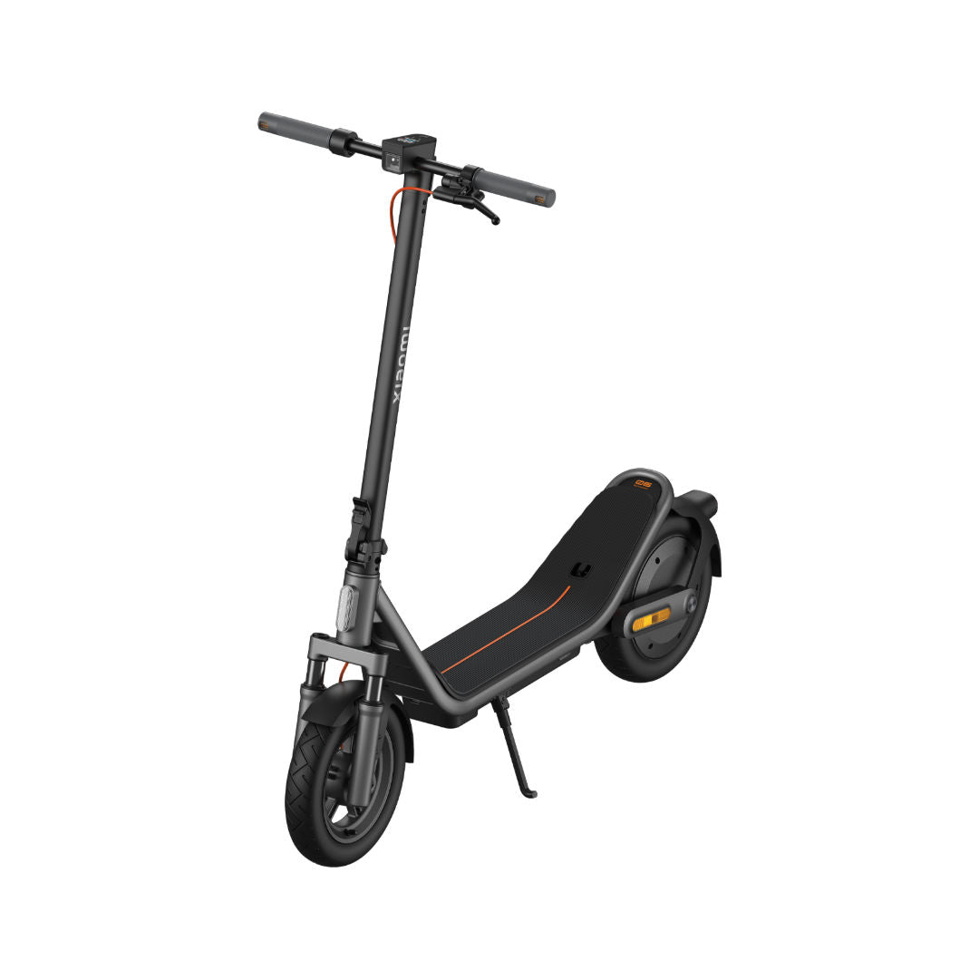 Xiaomi Electric Scooter 6, 45km Range Foldable Electric Scooter with 400W Motor and 12-inch Tubeless Tires