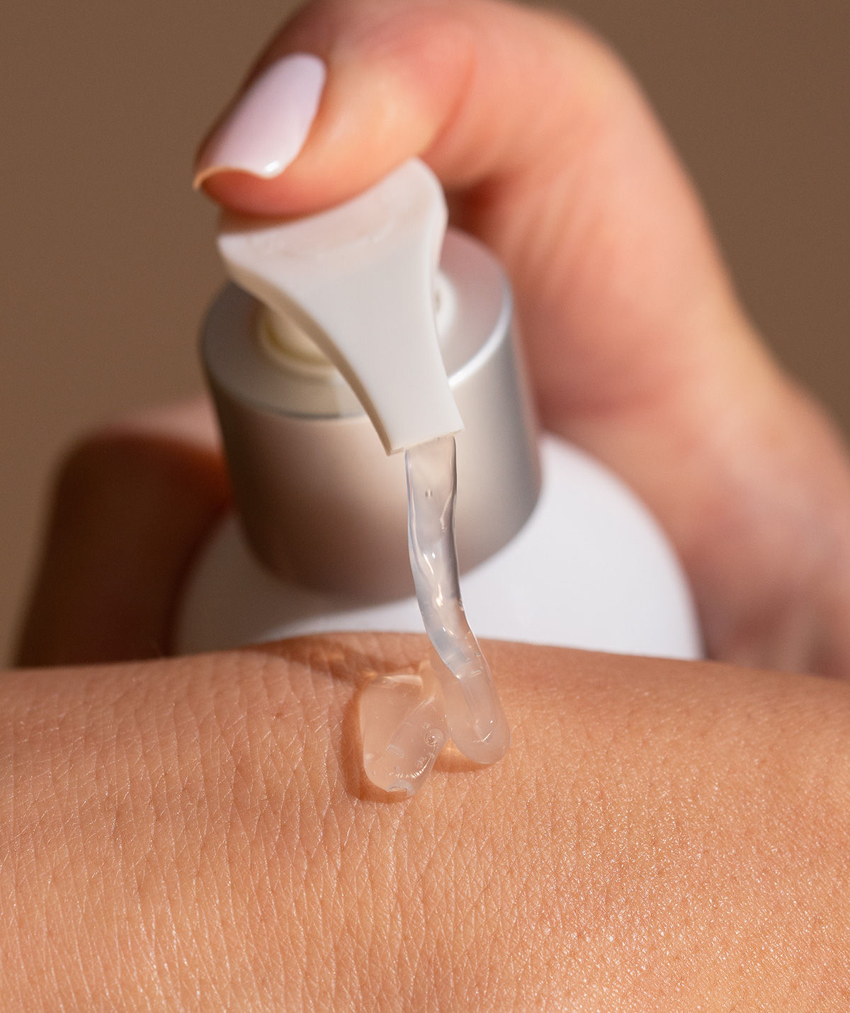 جل الاستحمام باللبان