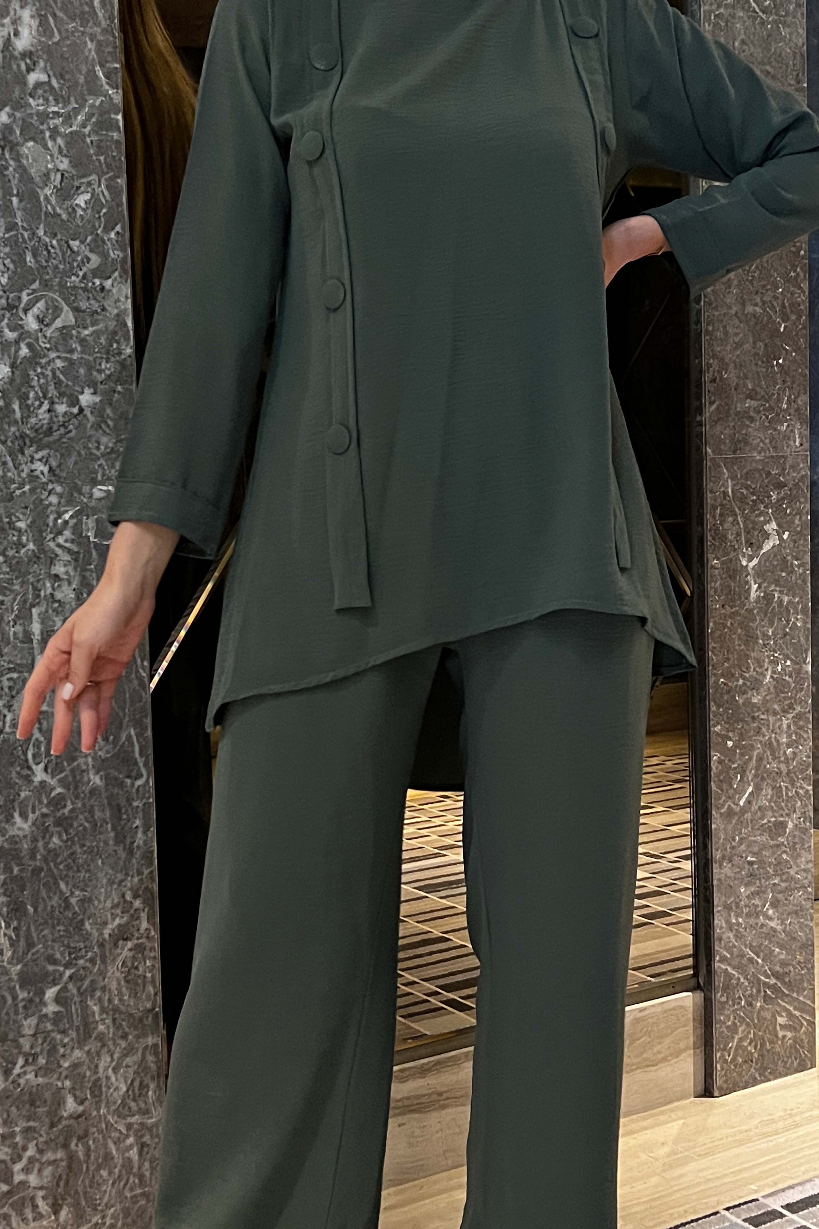 MOiSTREET Greenish Cyan CEY Fabric Top And Pants Set