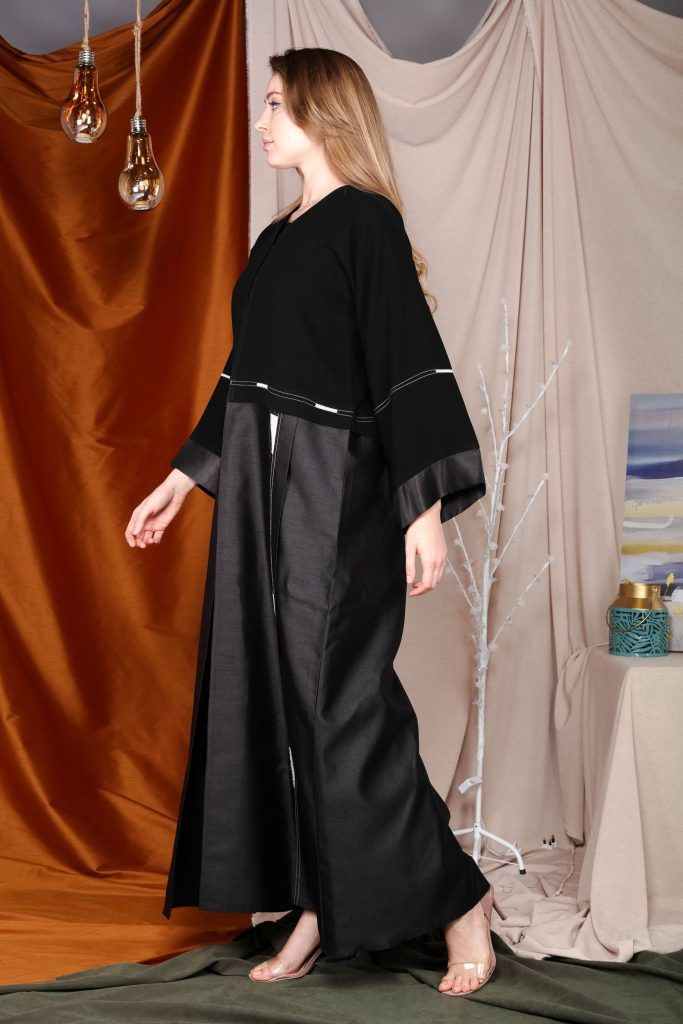 MOiSTREET Double Hues Embroidery Abaya