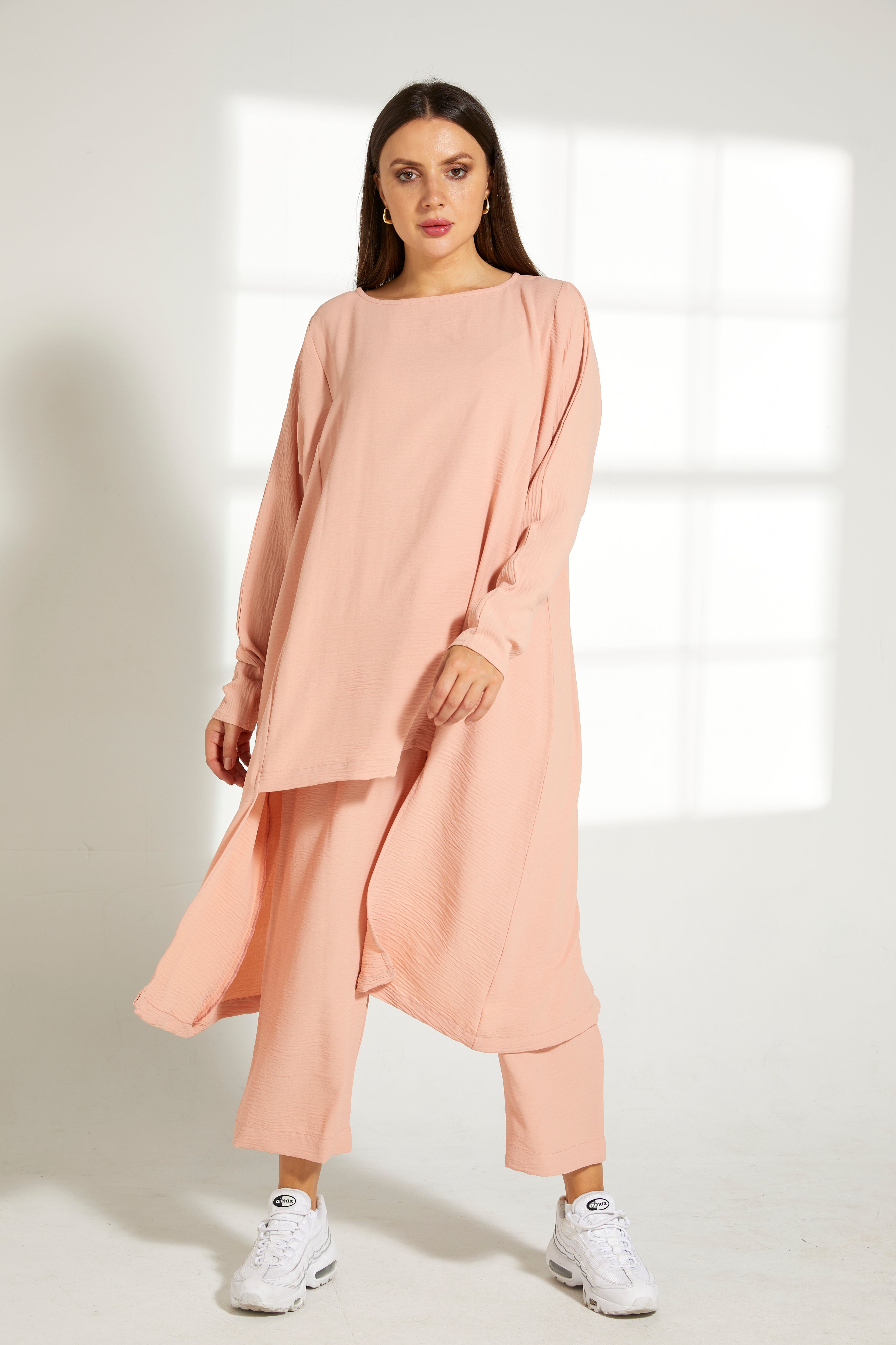 MOiSTREET Peach CEY Fabric Top And Pants Set