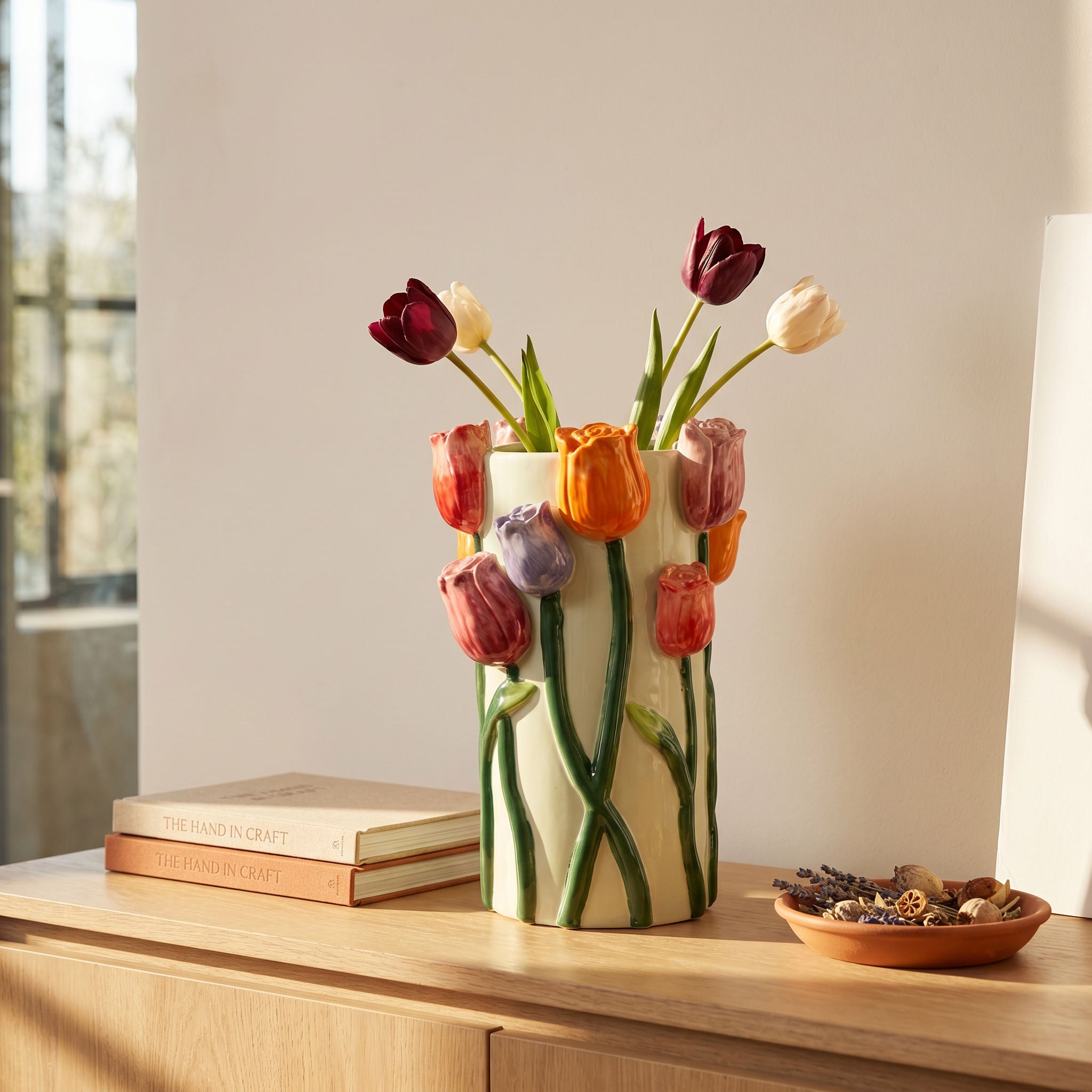 Tati deco Sculpted rose vase large