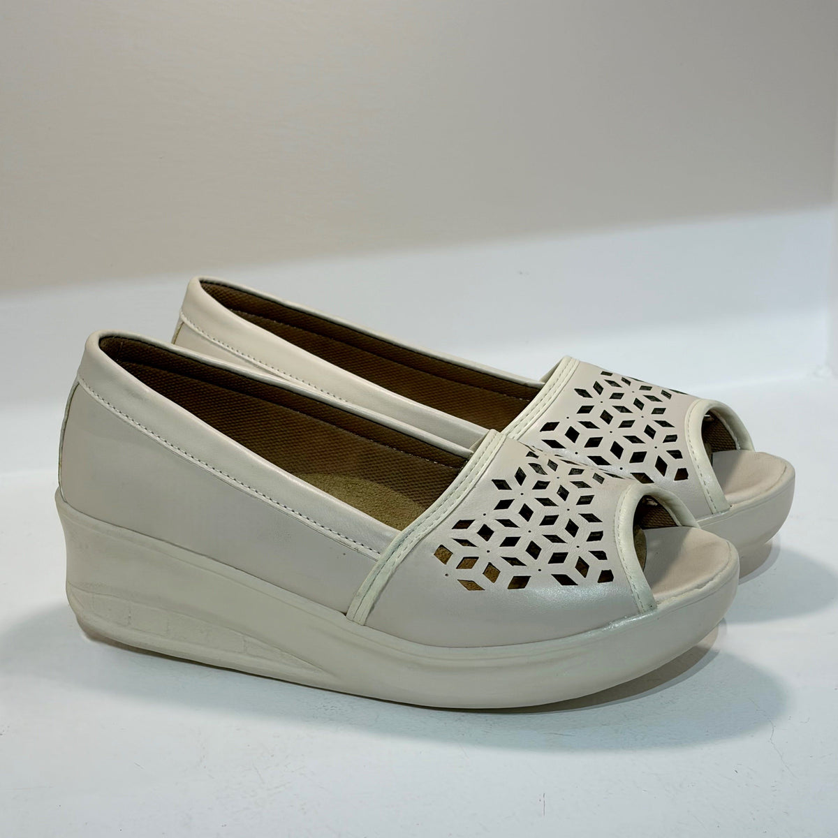 Tunel Women's Medical Shoes