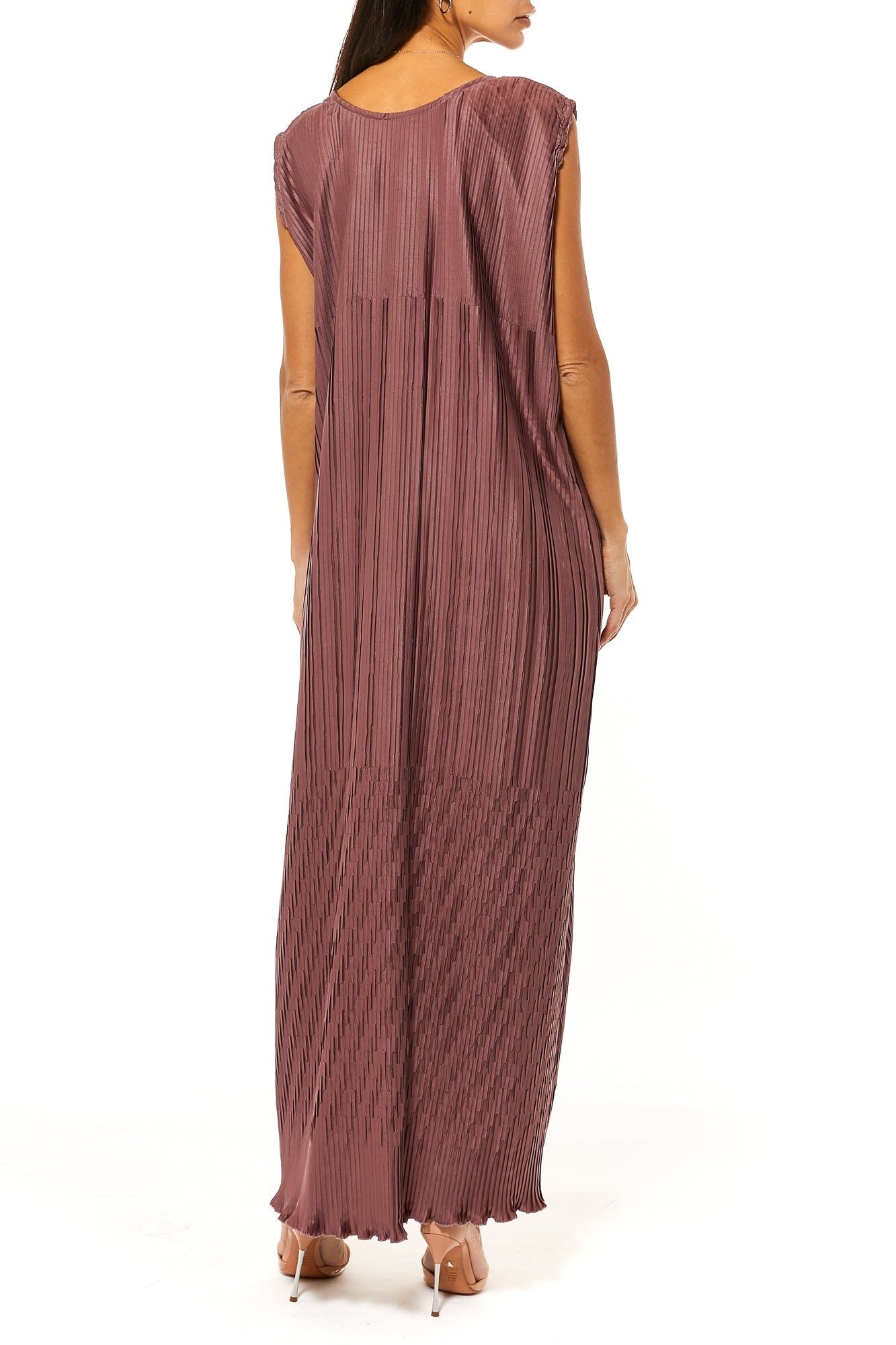 MOiSTREET Brown Pleated Under Dress