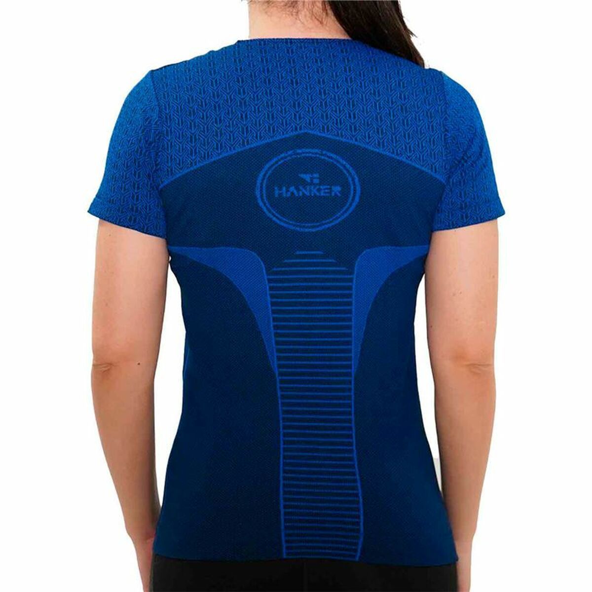 تي شيرت رجالي بأكمام قصيرة باللون الأزرق الفاتح