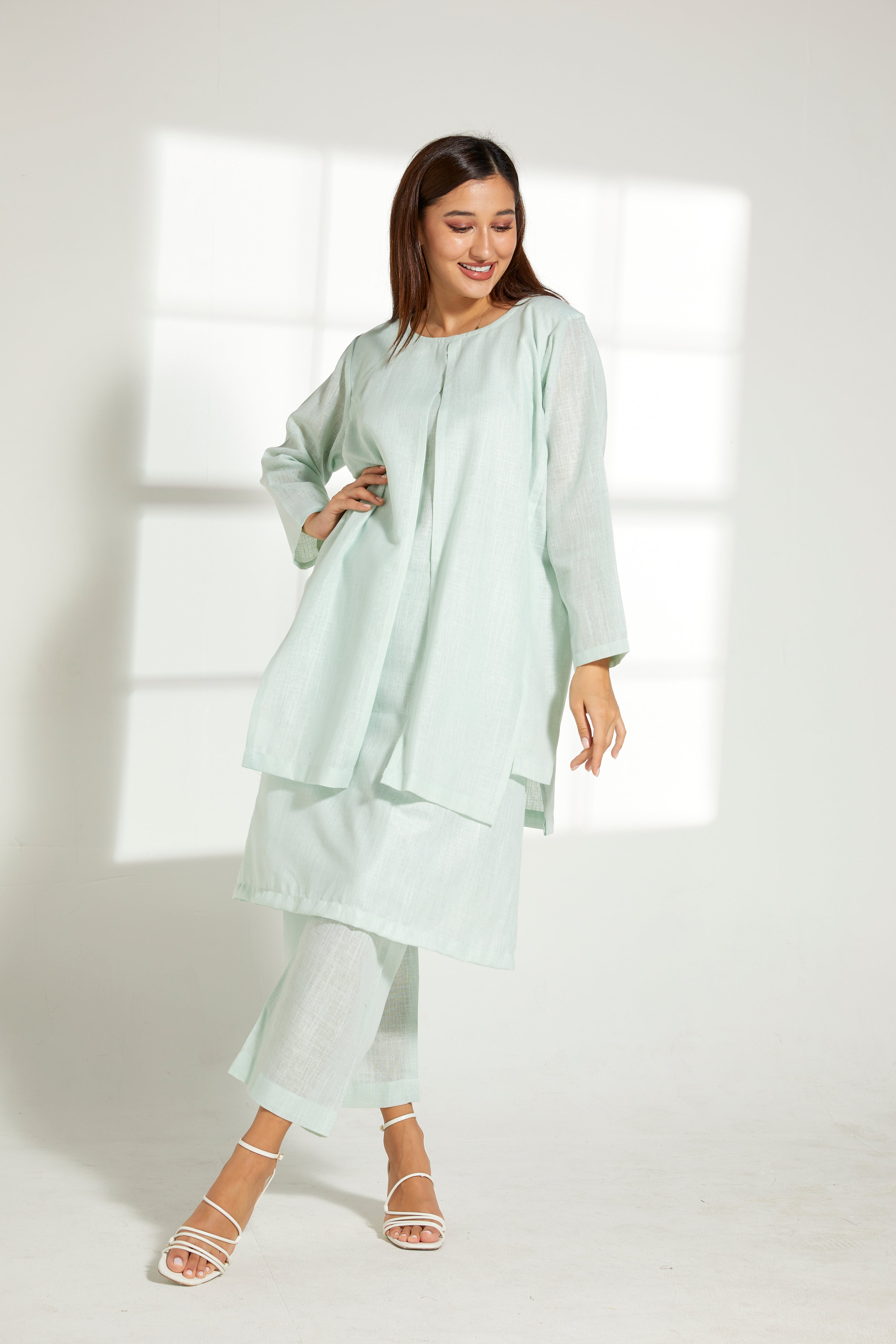 MOiSTREET Sea Green Linen Fabric Top and Pants Set