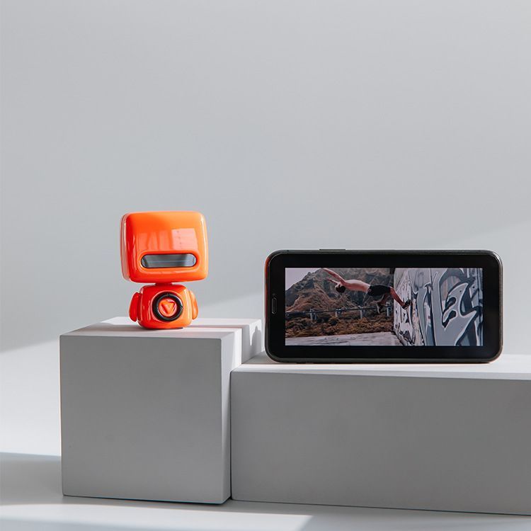 Mini Small Robot Bluetooth Bass Speaker Loudspeaker For Home Travel