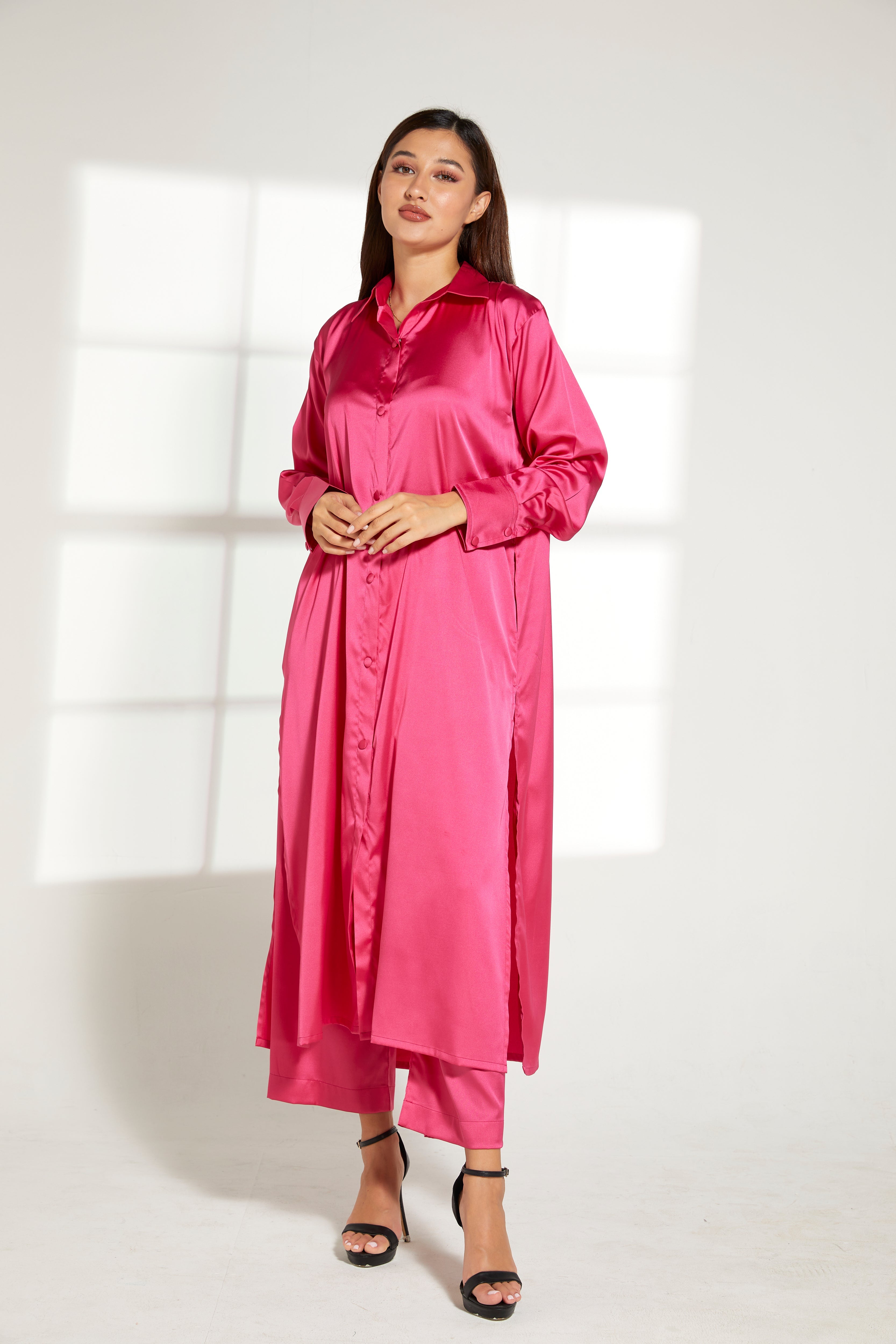 MOiSTREET Pink Silk Fabric Top and Pants Set