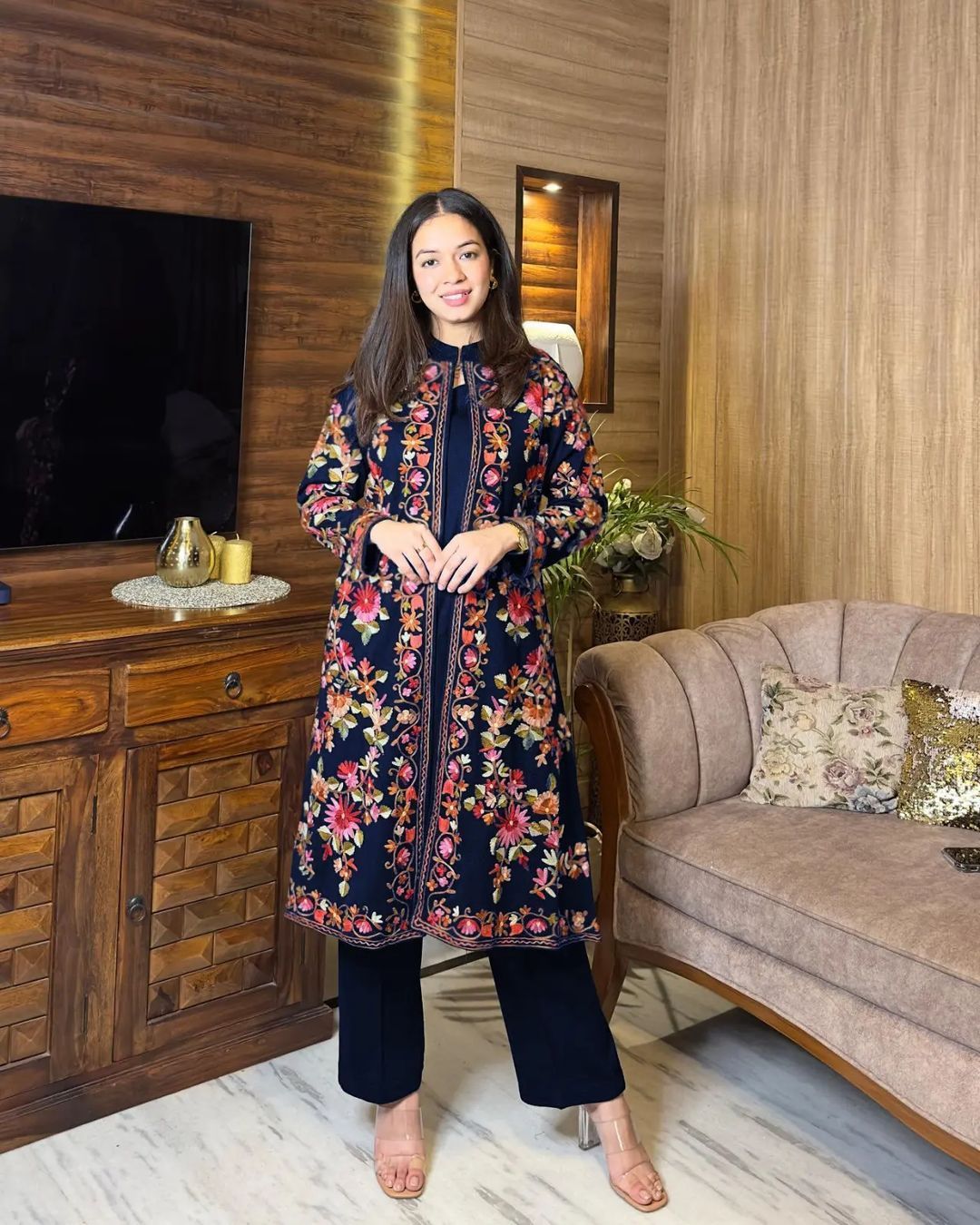 Designer Suit Set With Kashmiri Embroidery Work