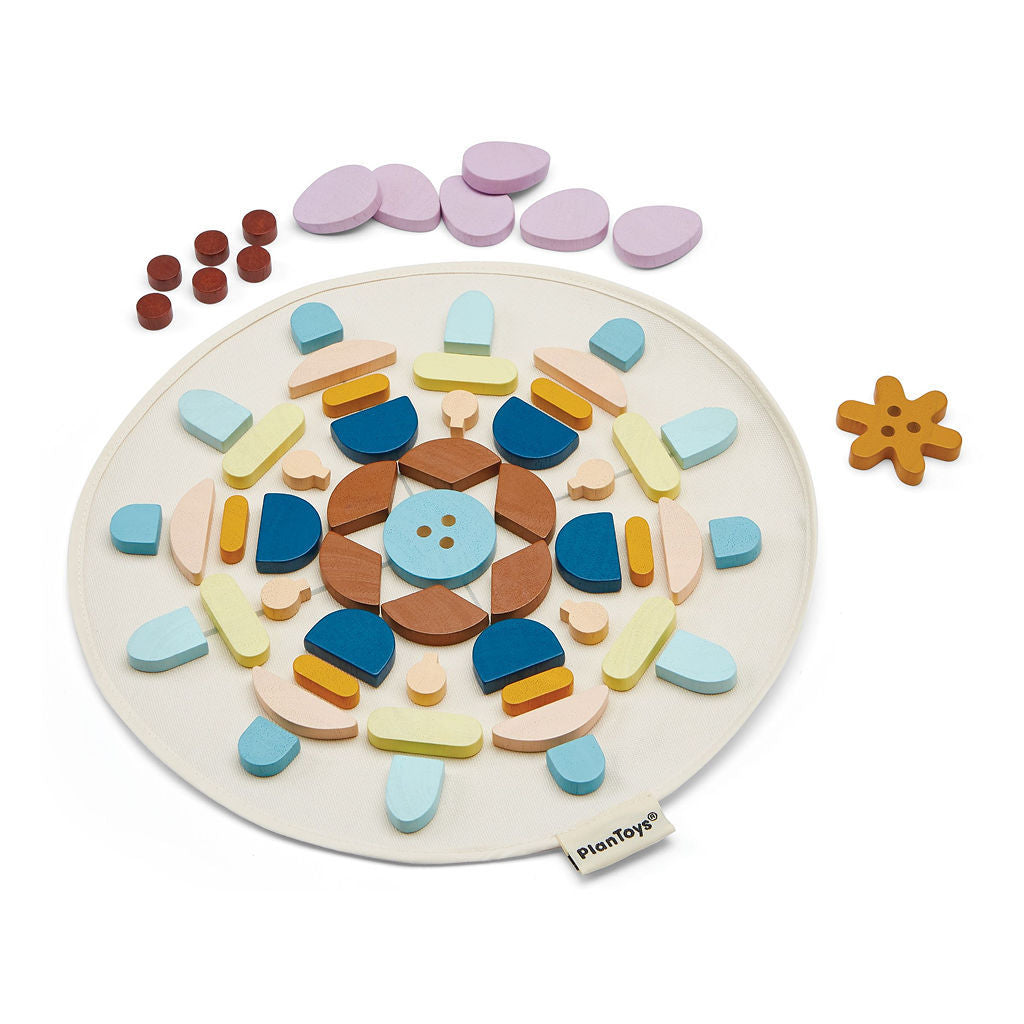 PlanToys ماندالا — مجموعة بناء أنماط خشبية