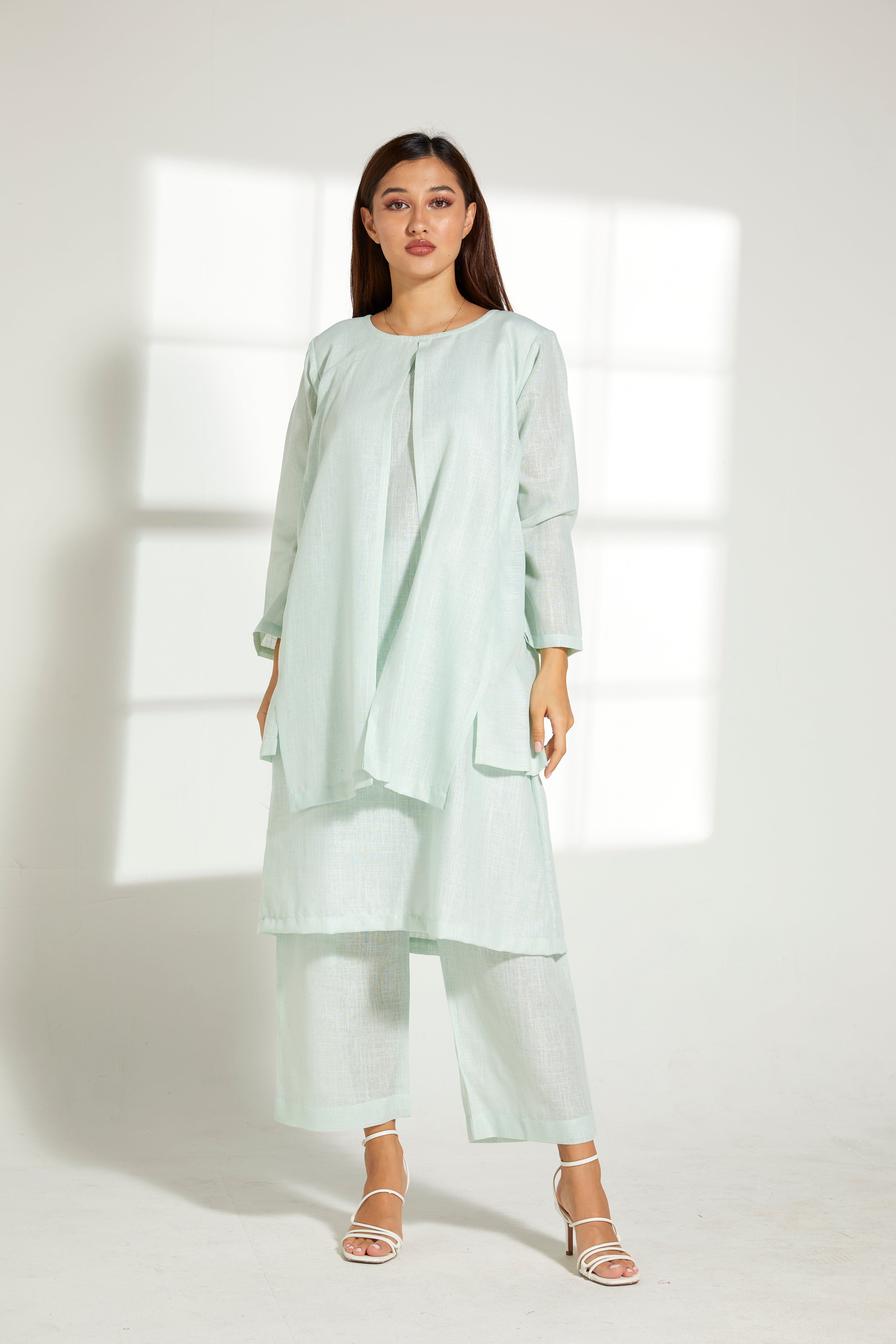 MOiSTREET Sea Green Linen Fabric Top and Pants Set