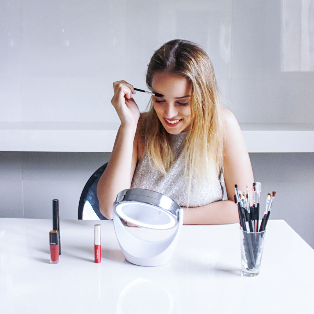 Beurer BS 49 illuminated cosmetics mirror