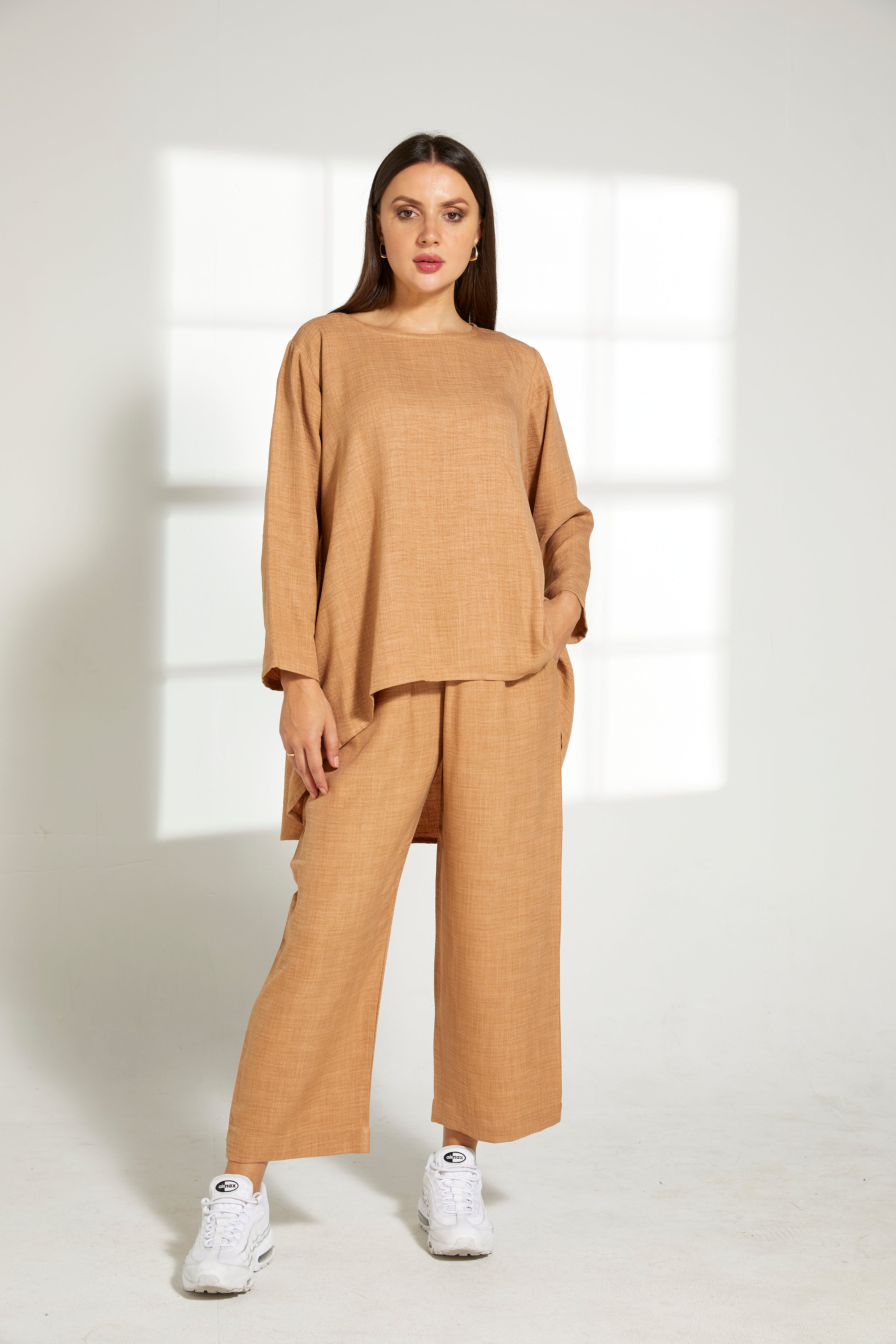MOiSTREET TAN CEY Mélange Fabric Top And Pants Set