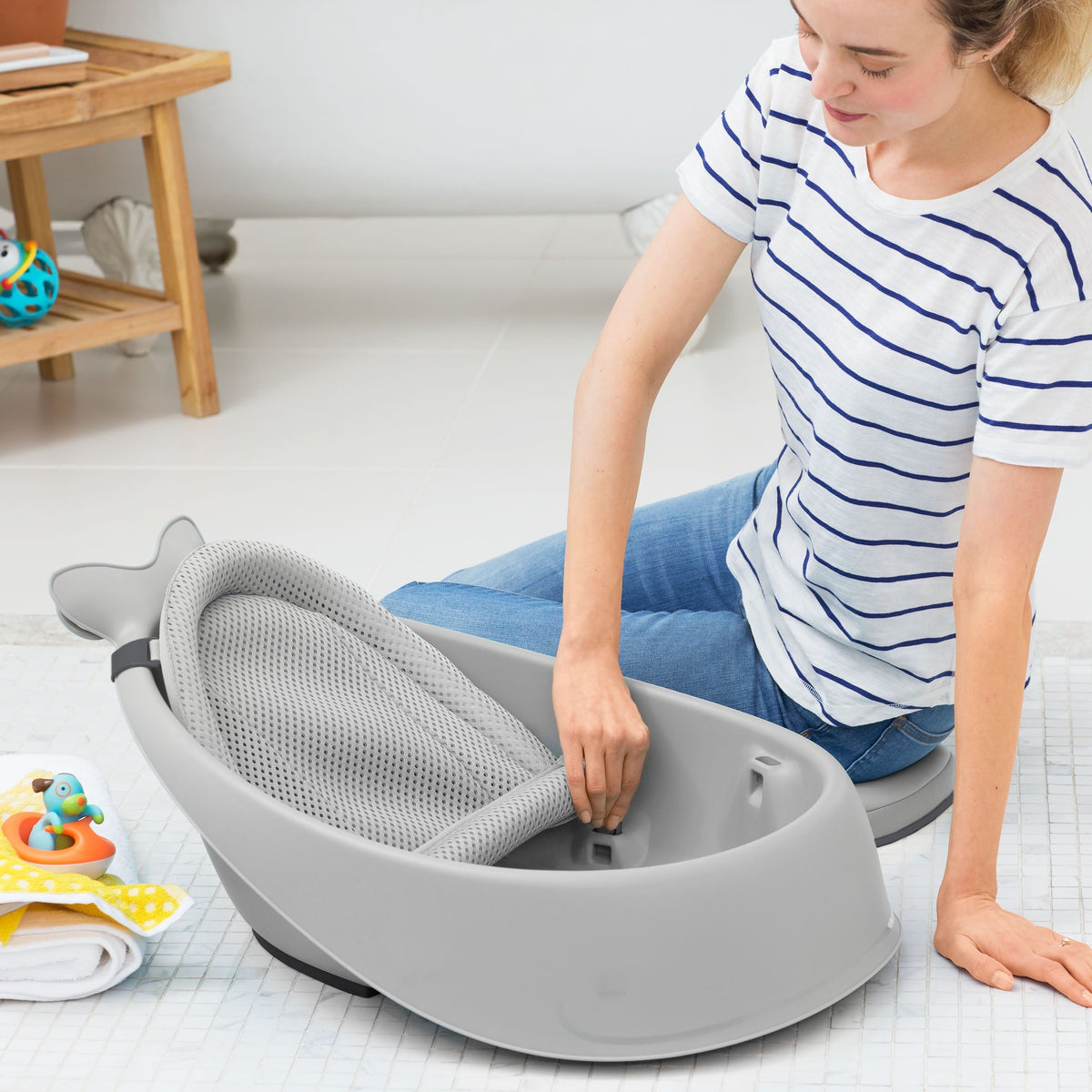 Skip Hop Moby Smart Sling 3-Stage Baby Bath Tub – Grey
