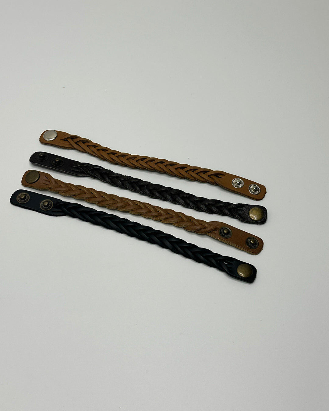 Hartouka Rustic Twist Band