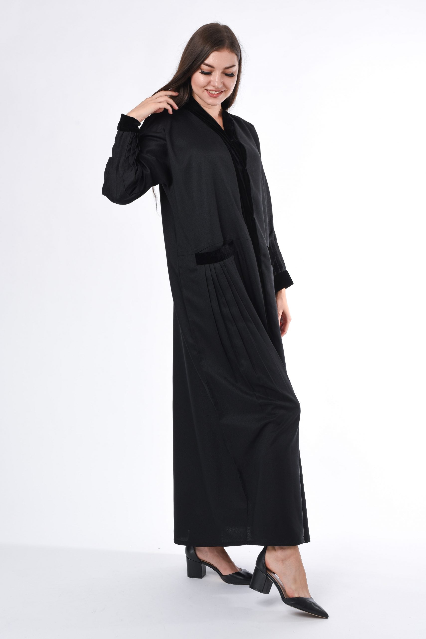 MOiSTREET Black Pleated Detail Abaya