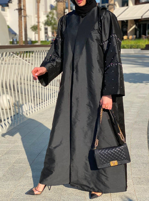 MOiSTREET Black Taffeta Abaya with Handwork
