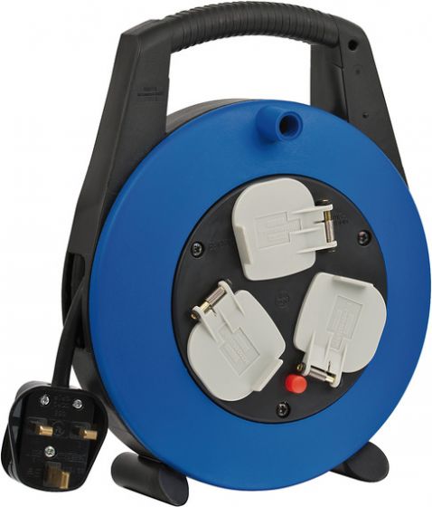 BRENNENSTUHL 1098203 CABLE BOX -PVC-BS SOCKET -5M