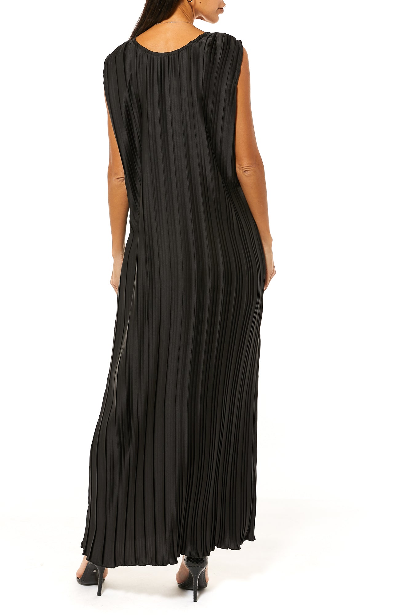 Black Pleated Under Abaya