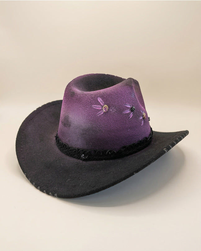 By Carmenzo Purple feather unisex hat