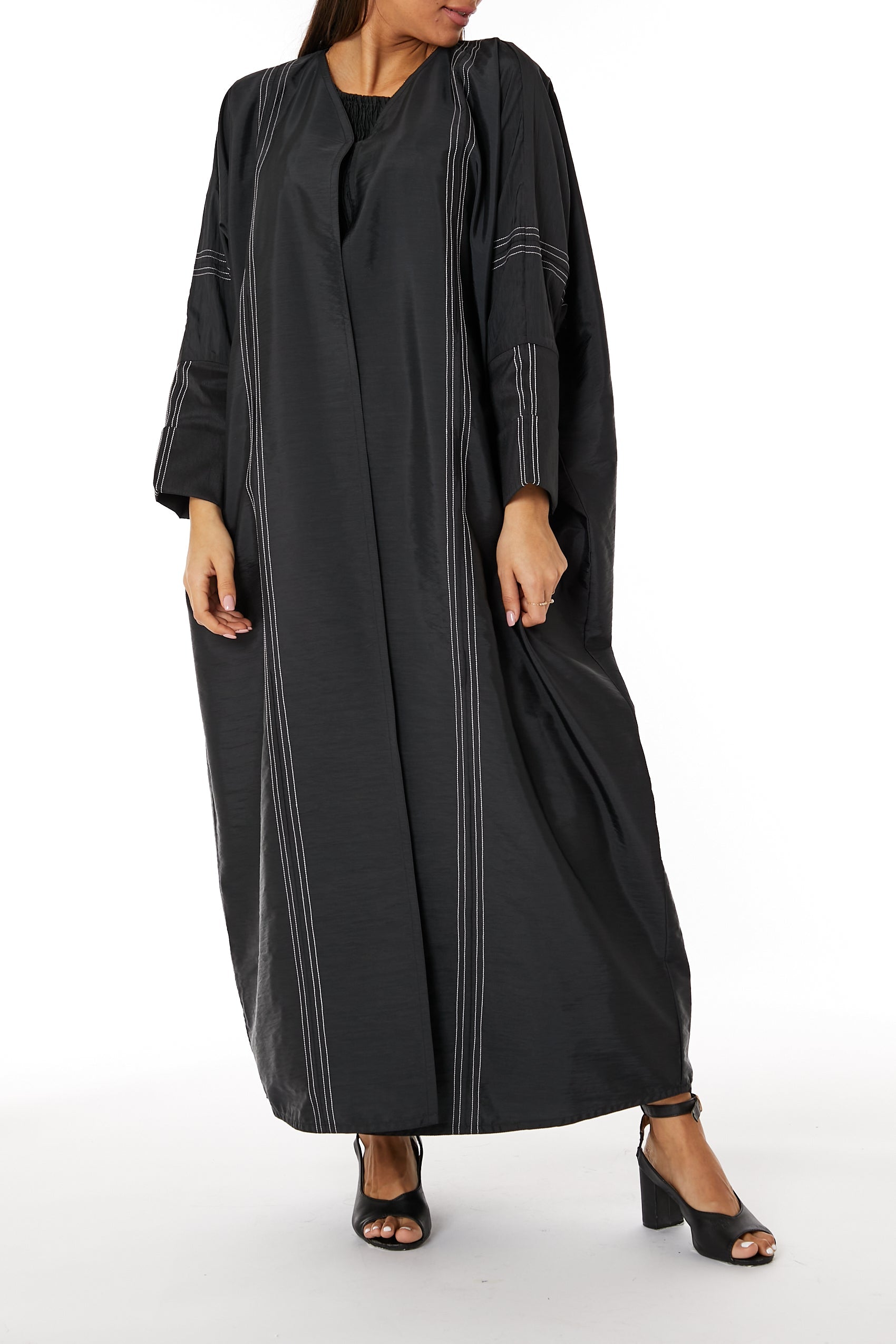 MOiSTREET Black V-Neck Taffeta Abaya with white Thread Work