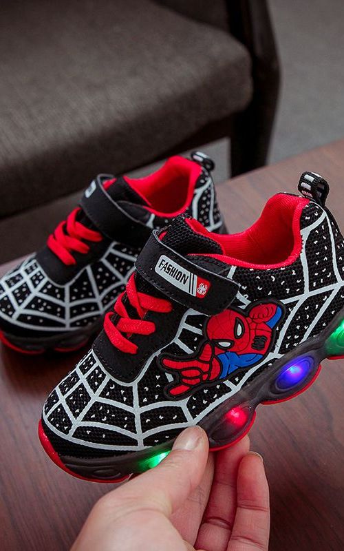 Kids Sports Shoes  Spiderman Lighted Sneakers Children LED Luminous Shoes For Boys