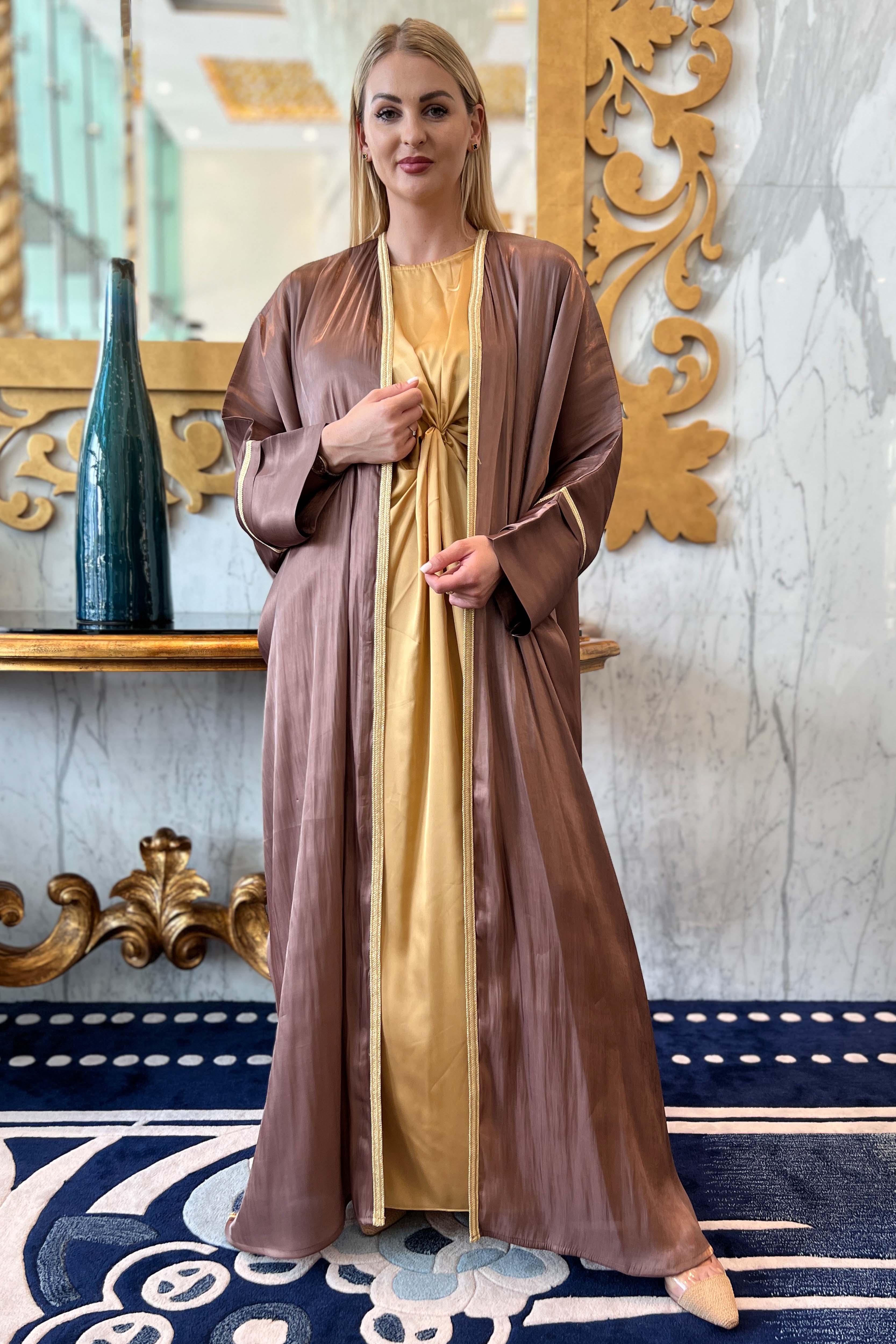MOiSTREET Brown Rotana Shimmer Bhist Abaya Set